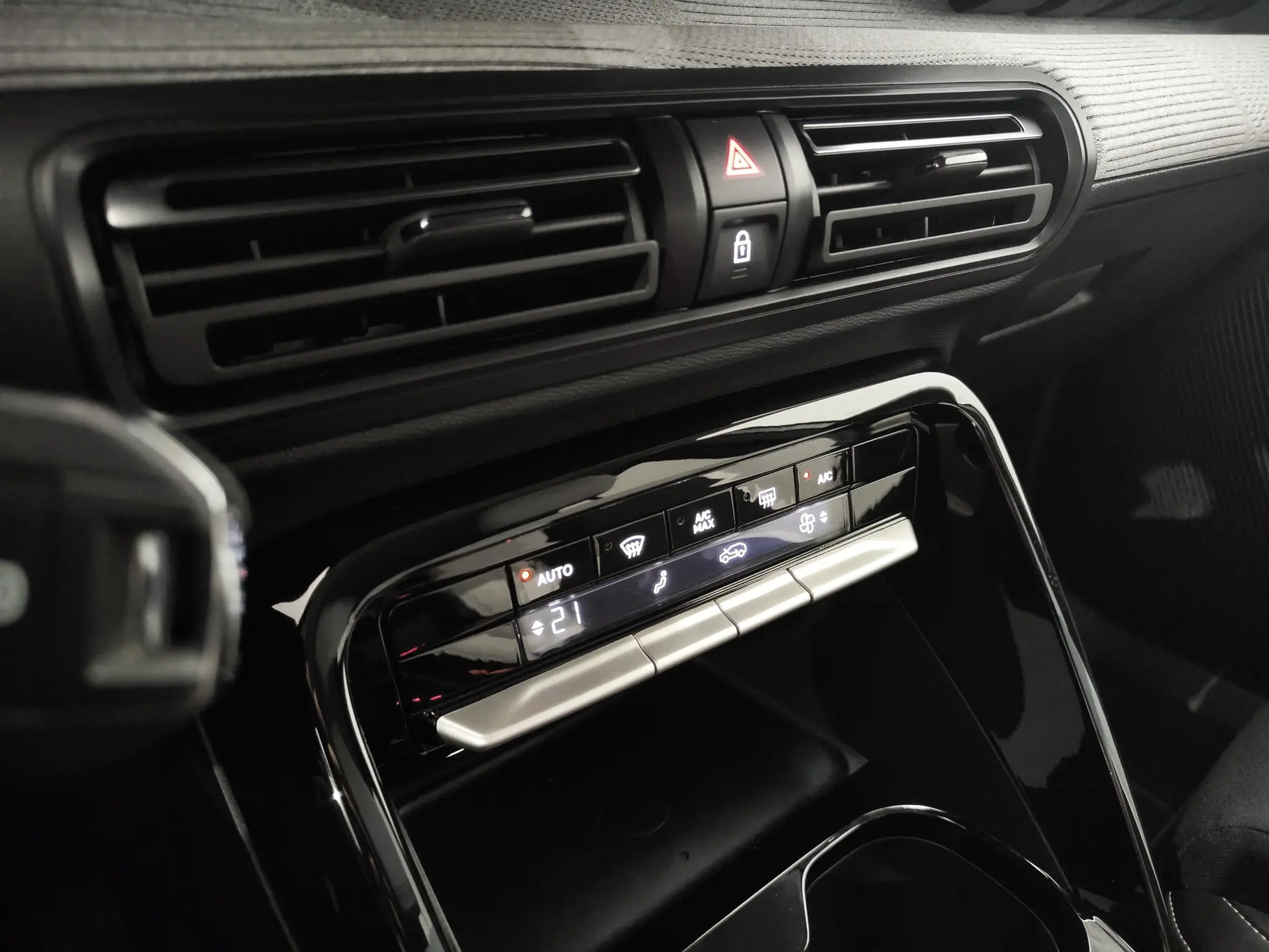 Citroen e-C3 44 kWh Autonomia Conforto Max 15