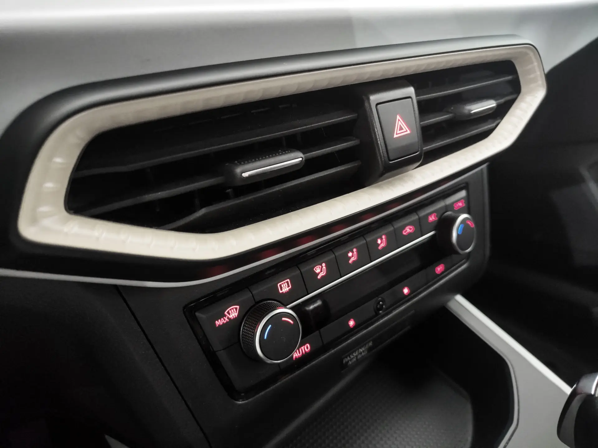 SEAT Arona 1.0 TSI Style DSG 11