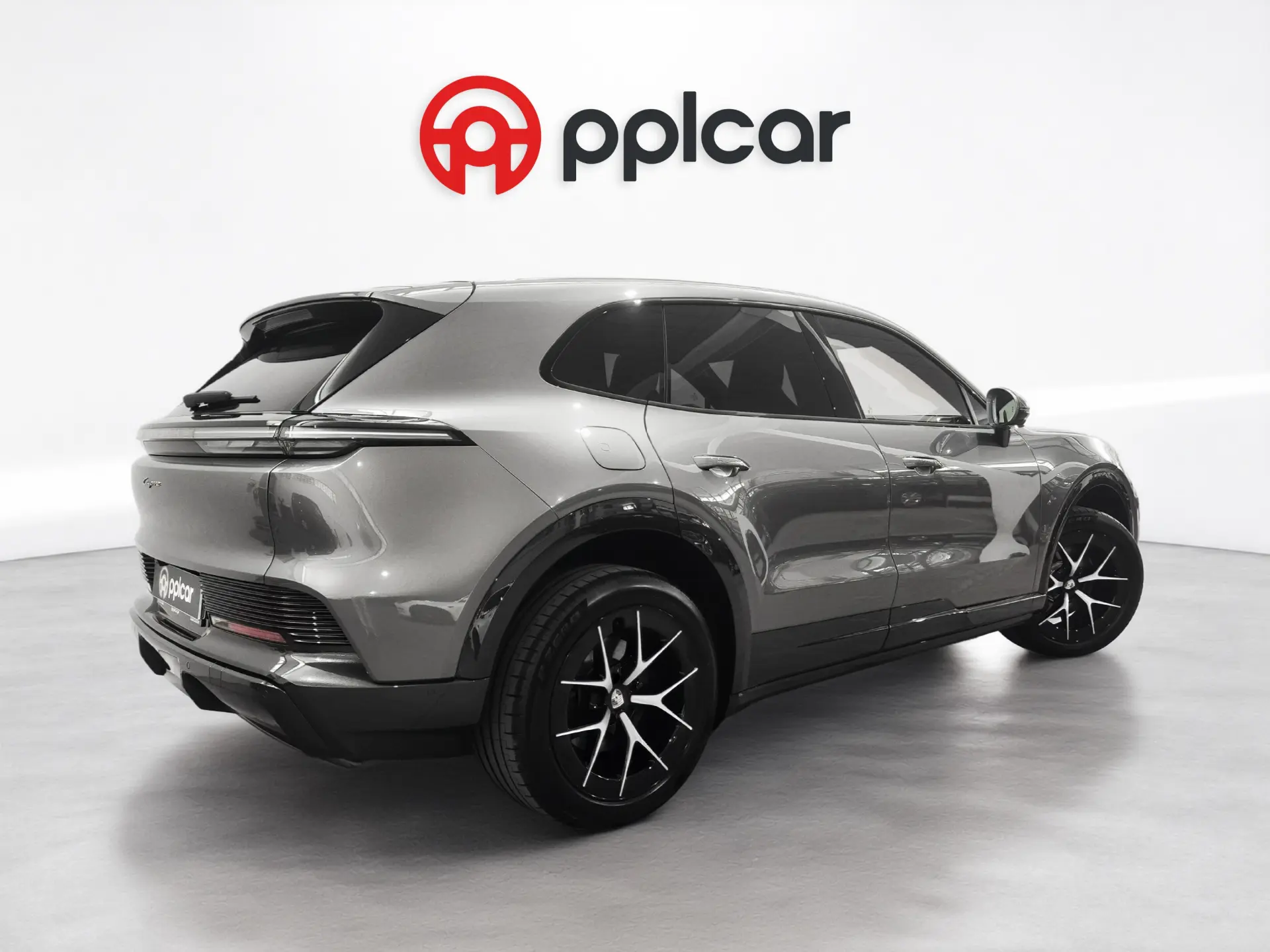 Porsche Cayenne Electric 2