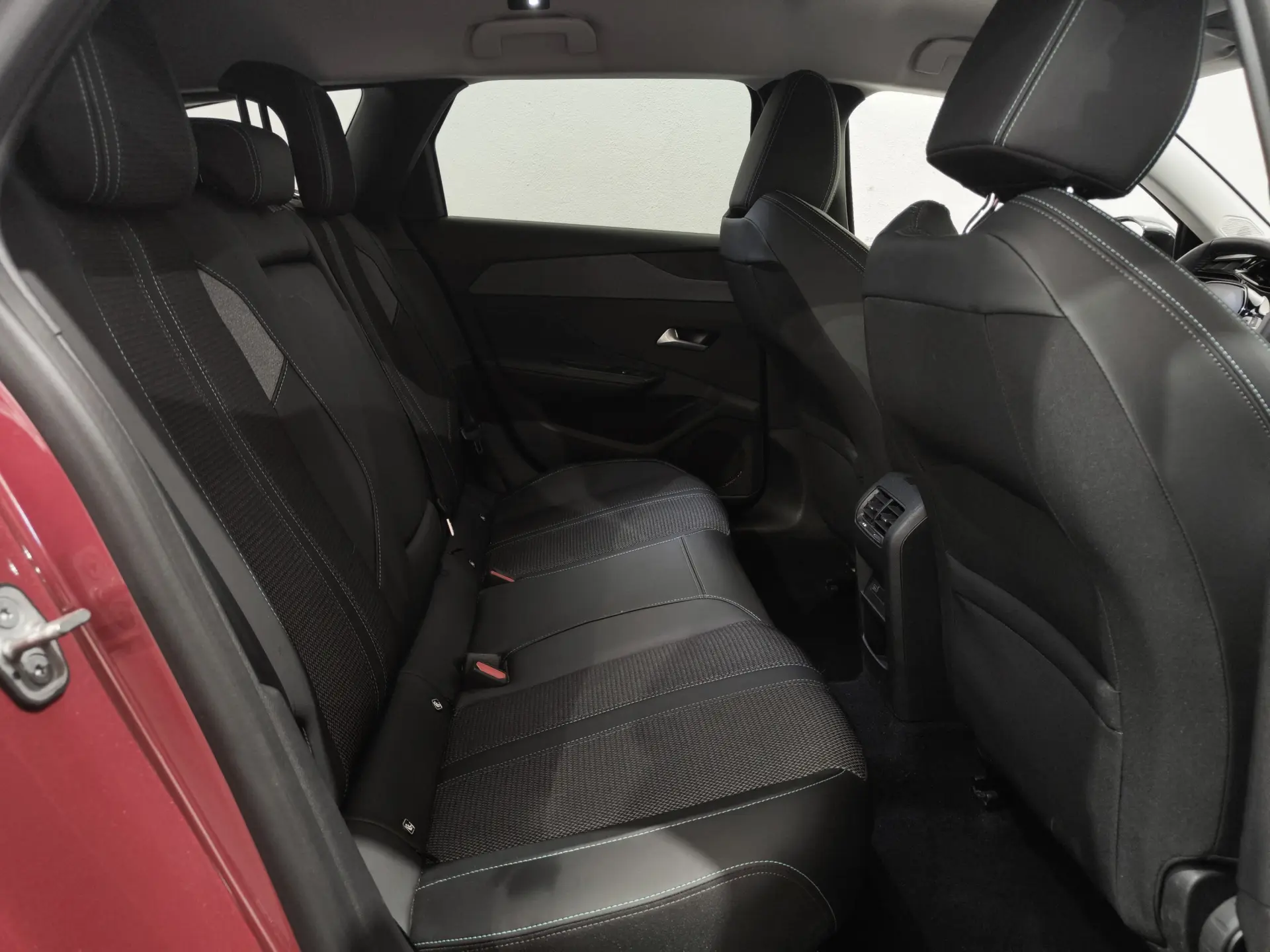 Peugeot 308 SW 1.2 PureTech Allure EAT8 7