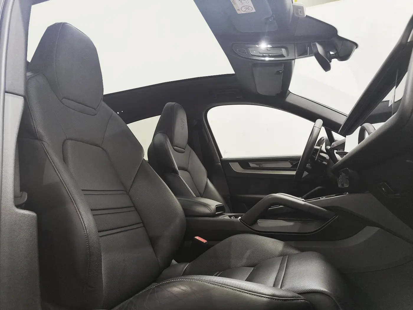 Porsche Cayenne Coupé E-Hybrid 43