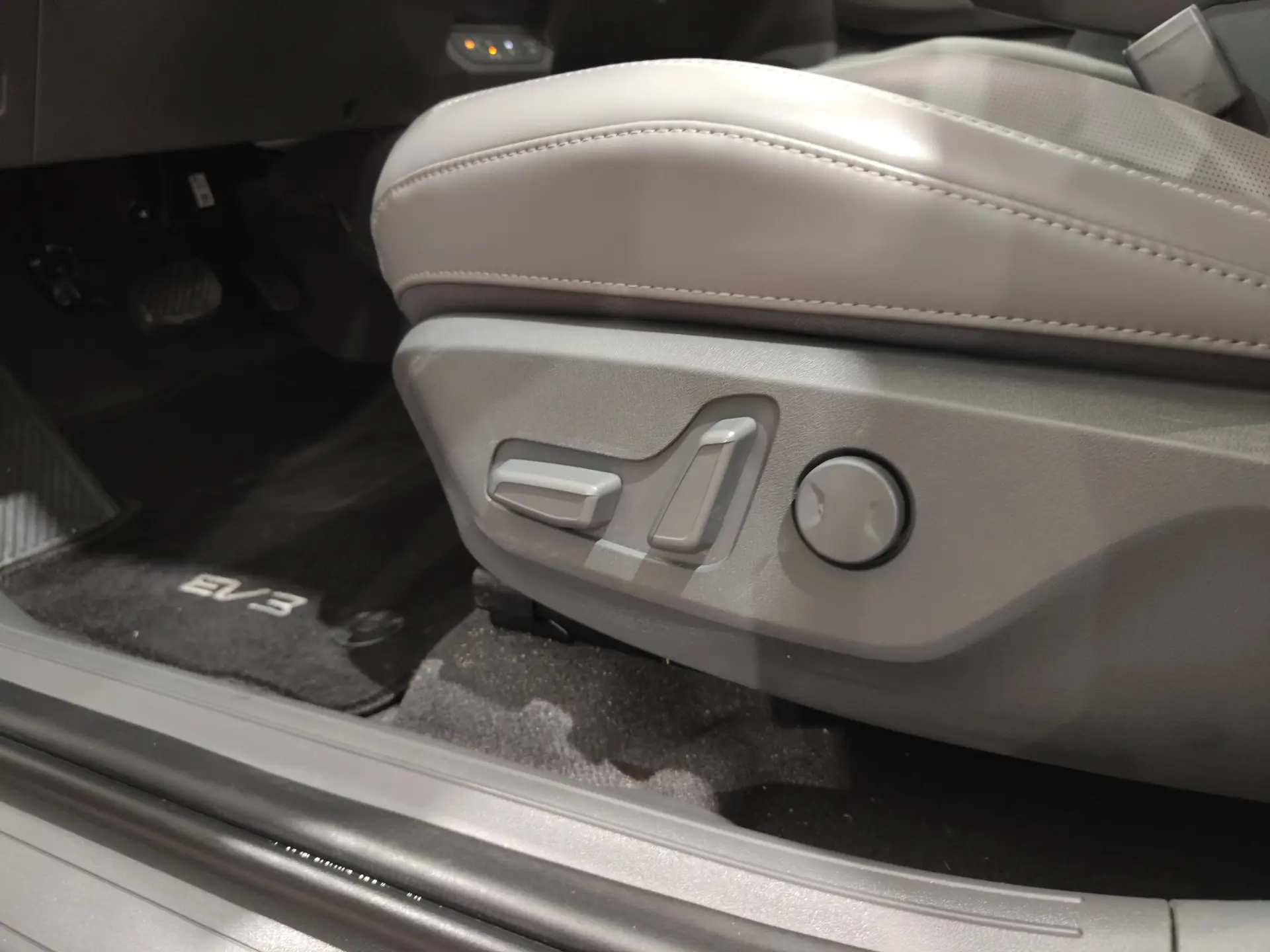Kia EV3 81.4 kWh Tech 22