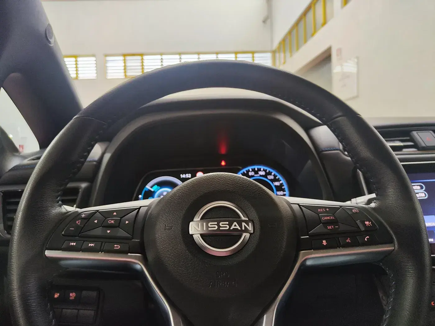 Nissan Leaf N-Connecta 13