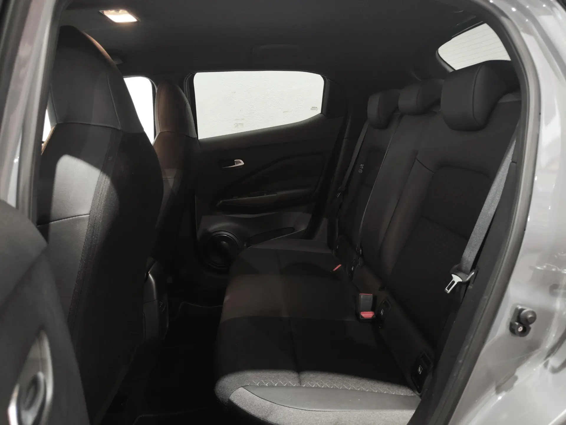 Nissan Juke 1.0 DIG-T N-Connecta DCT 5