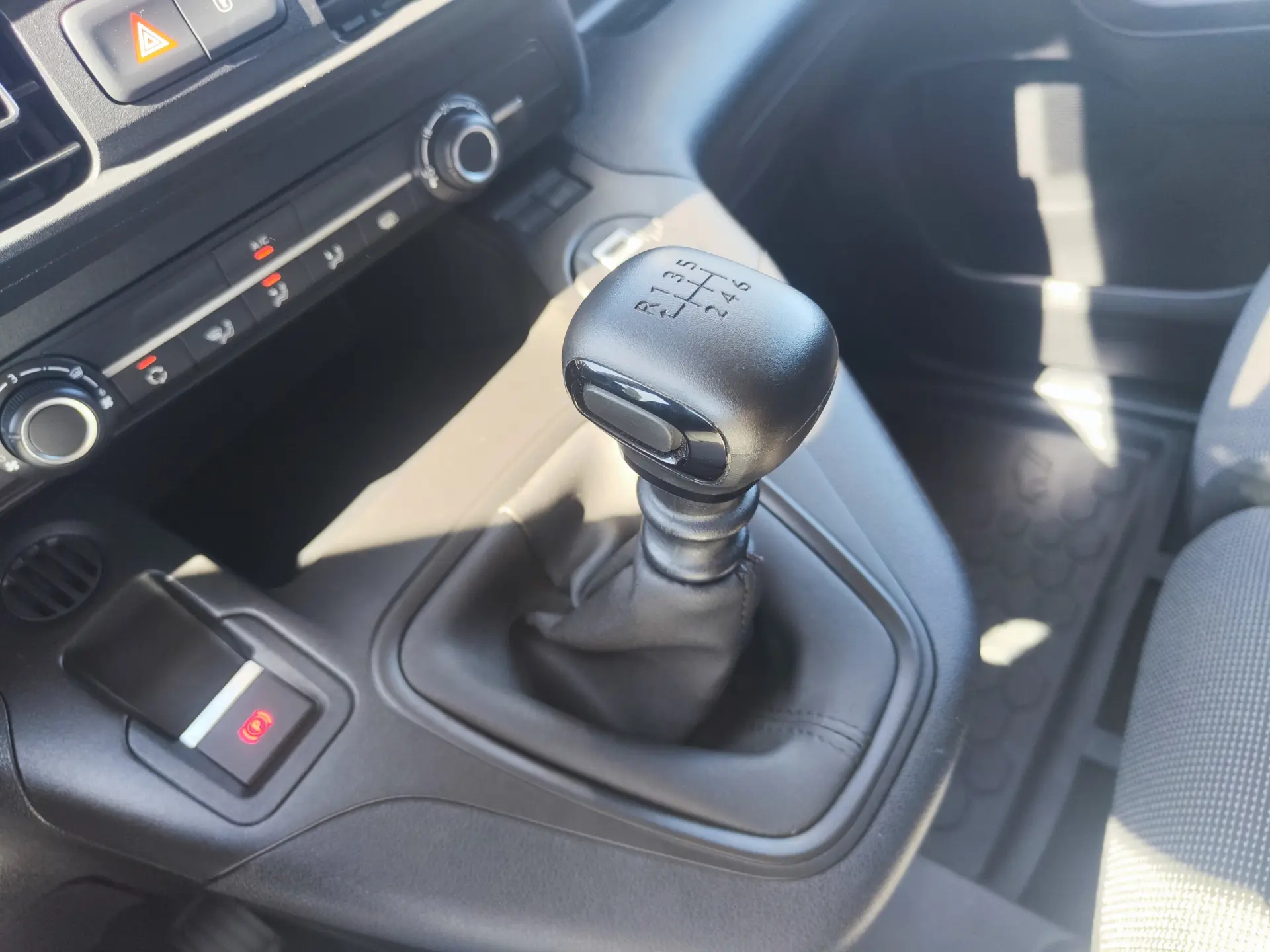 Opel Combo 1.5 CDTi XL Edition 15