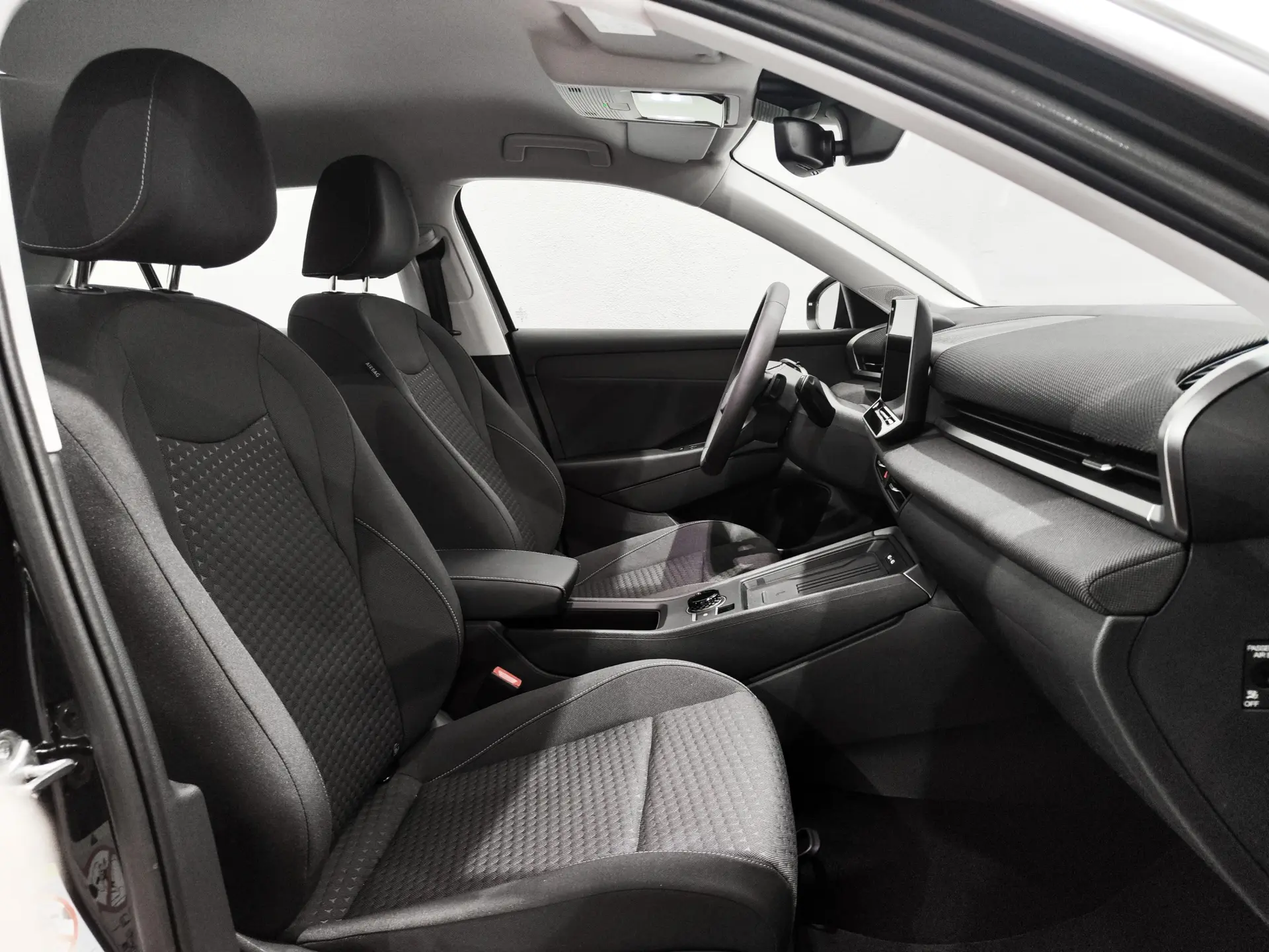 Volkswagen T-Roc 1.5 eTSI Trend DSG 26