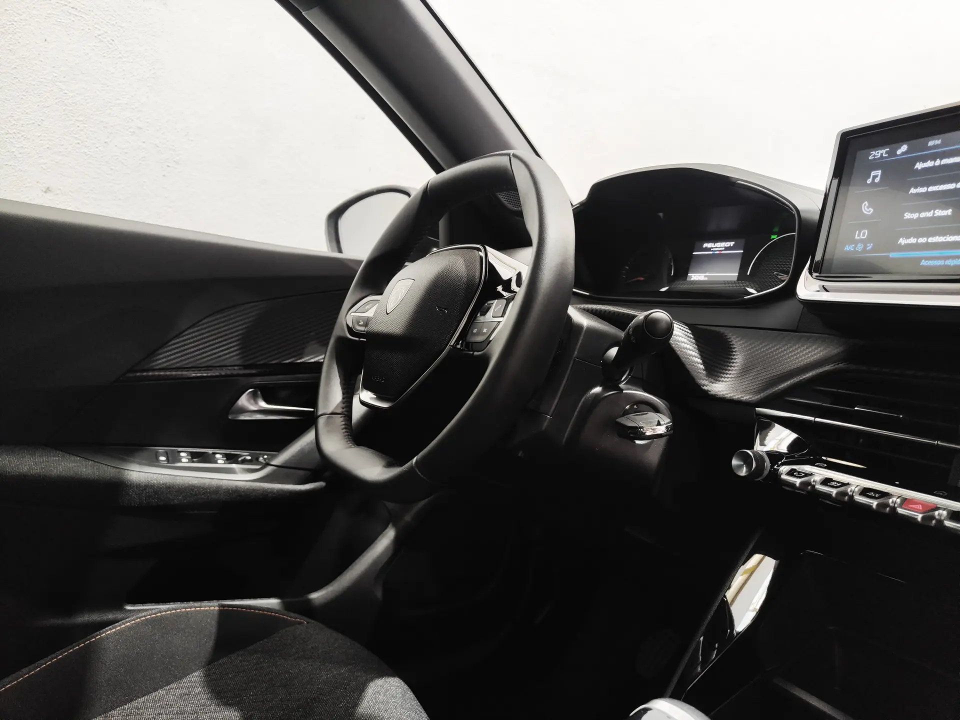Peugeot 2008 1.2 PureTech Style 5