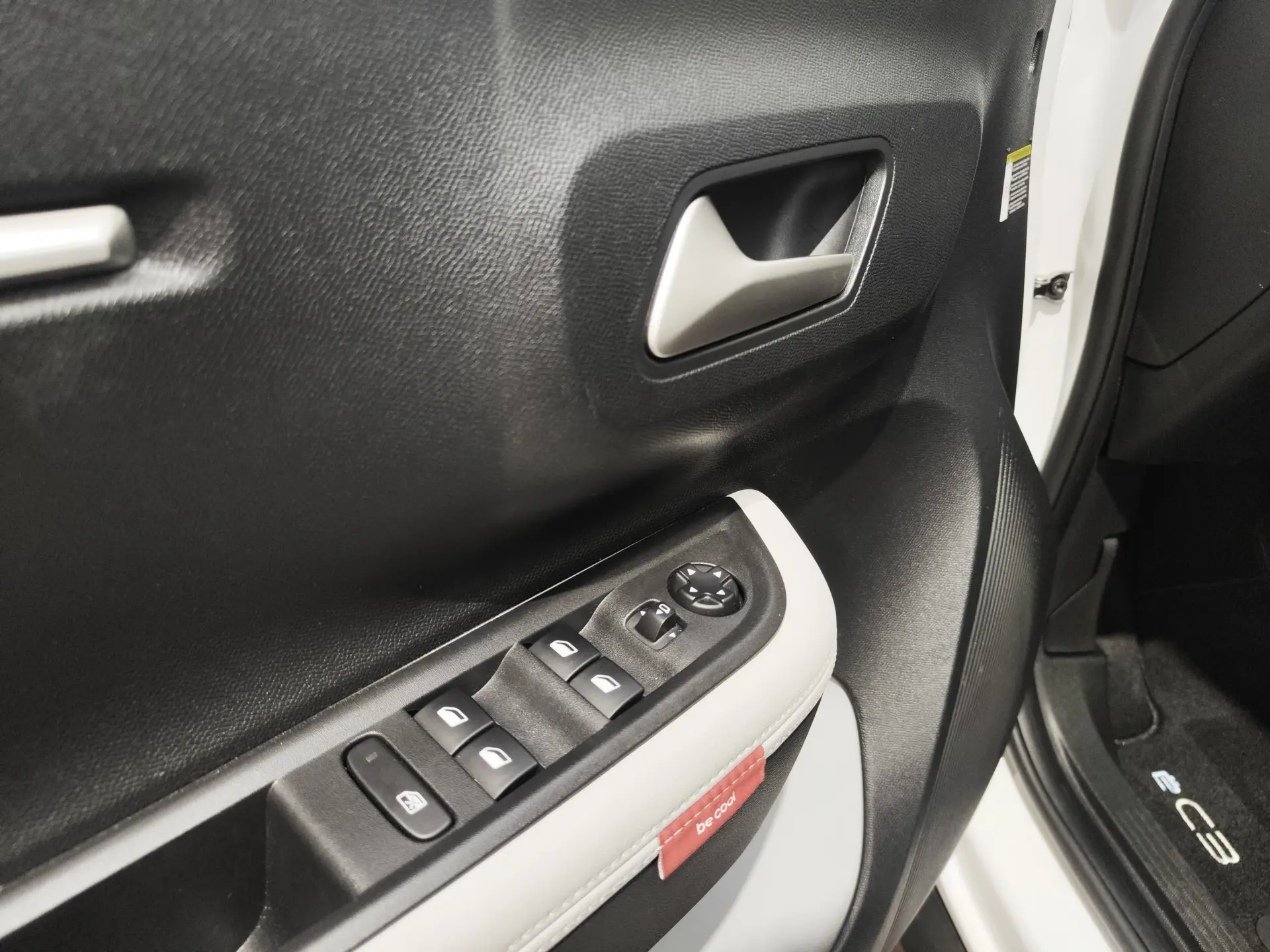 Citroen e-C3 44 kWh Autonomia Conforto Max 9