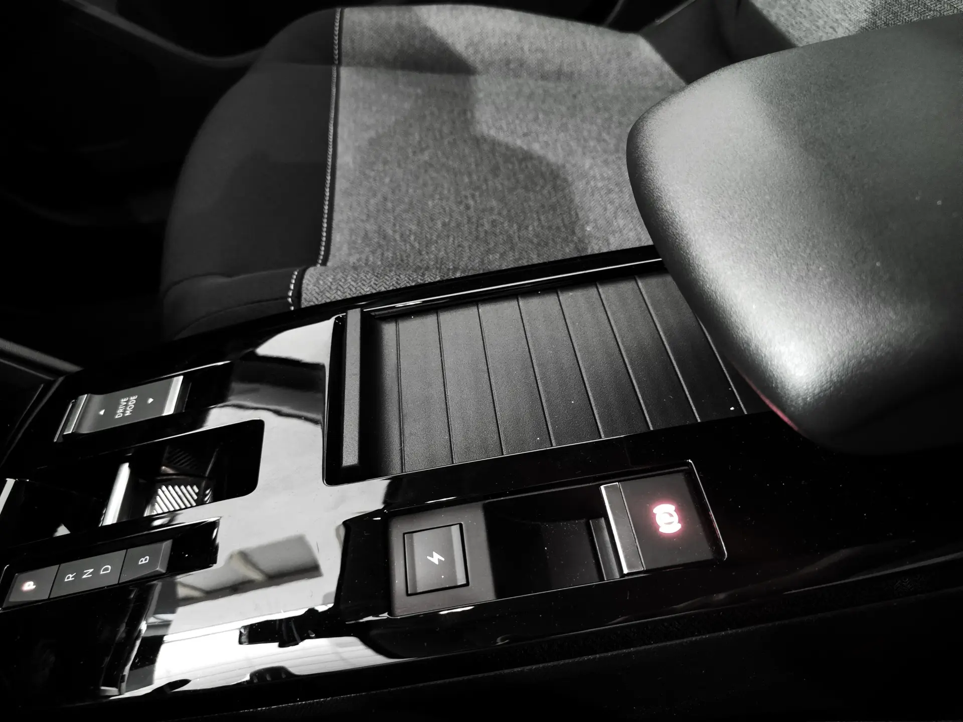 Citroen e-C4 50 kWh Feel 18