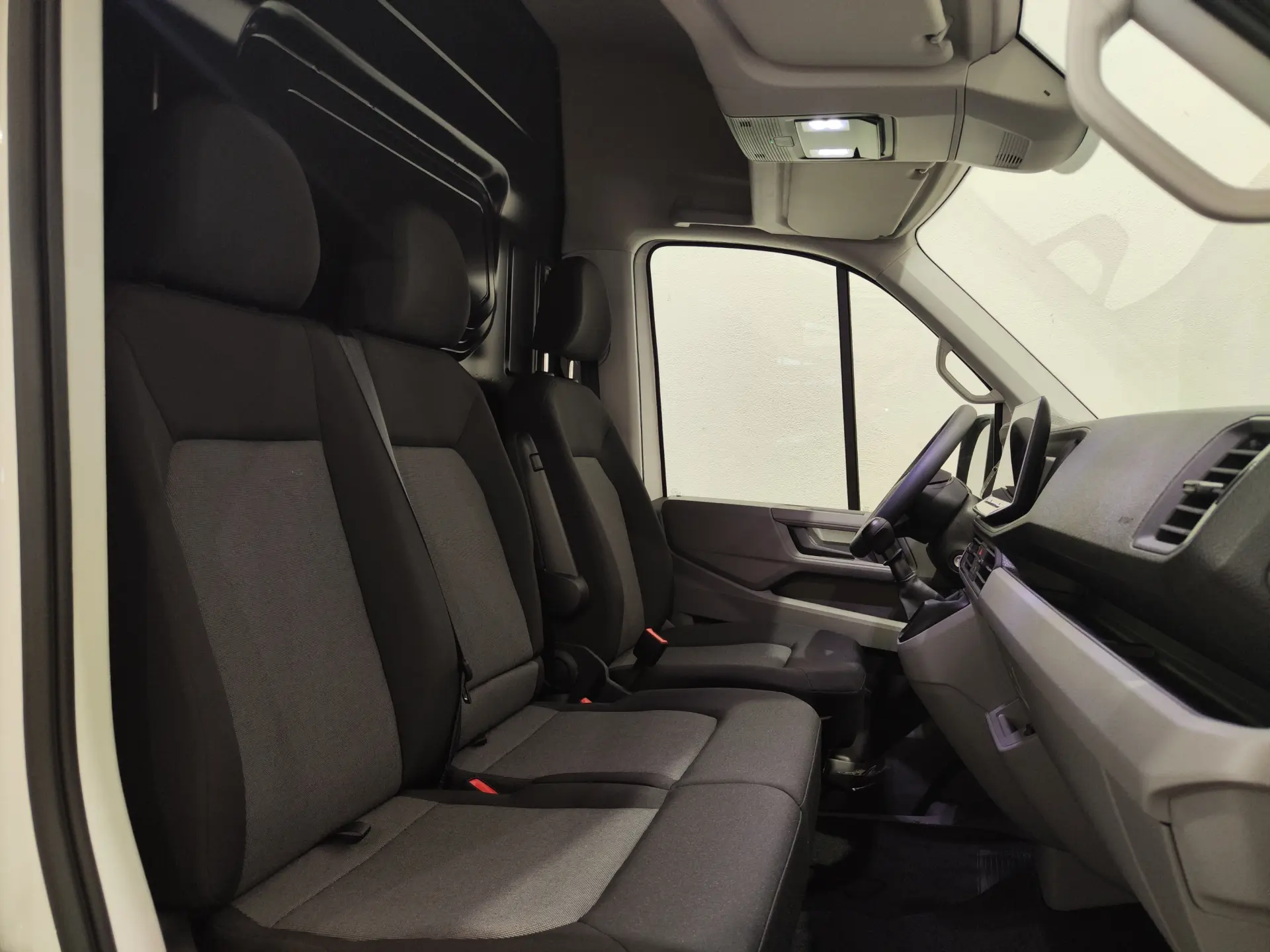 Volkswagen Crafter 35 2.0 TDI L3H3 13