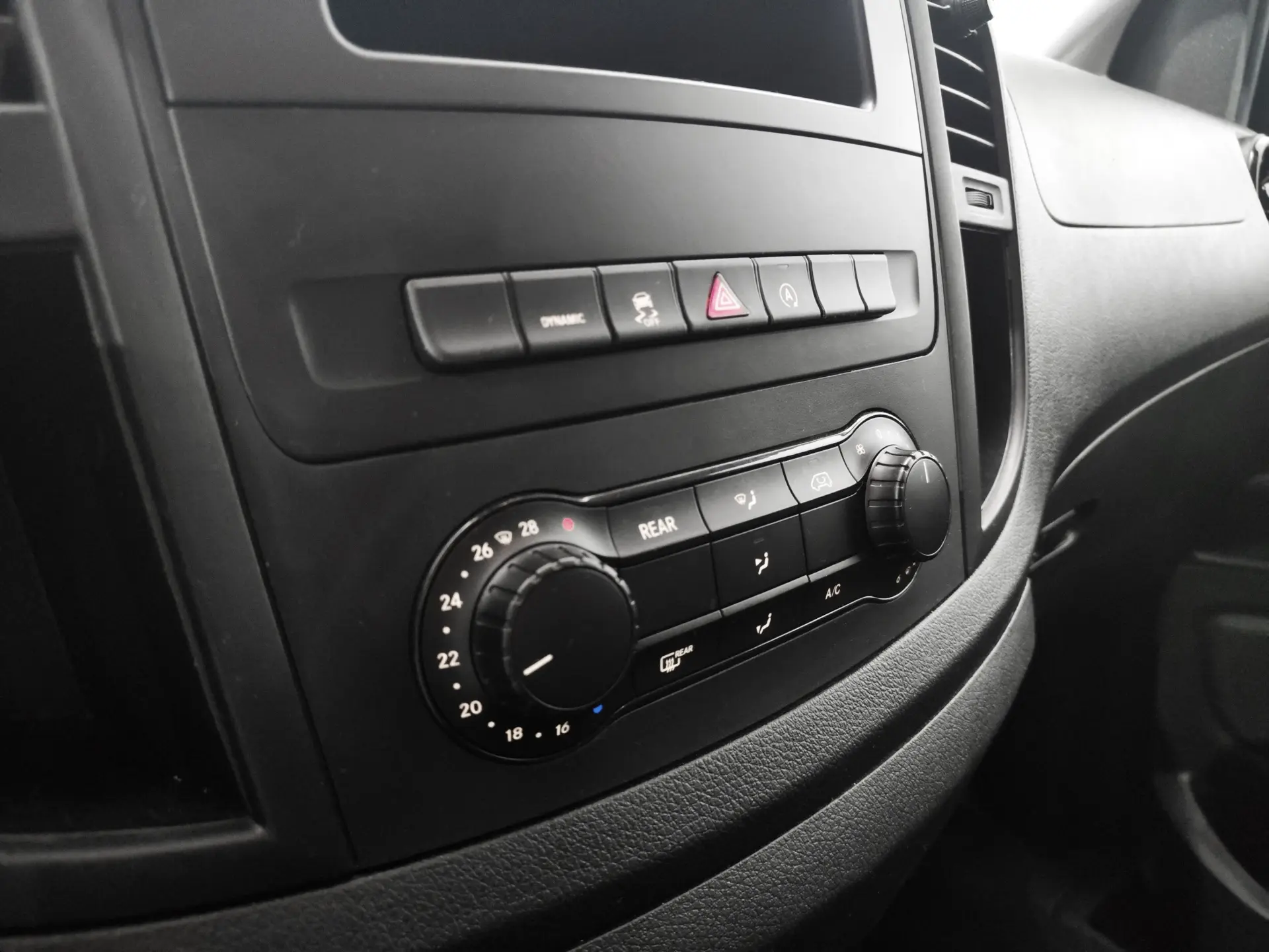 Mercedes-Benz Vito Tourer 114 CDi/32 Pro 13