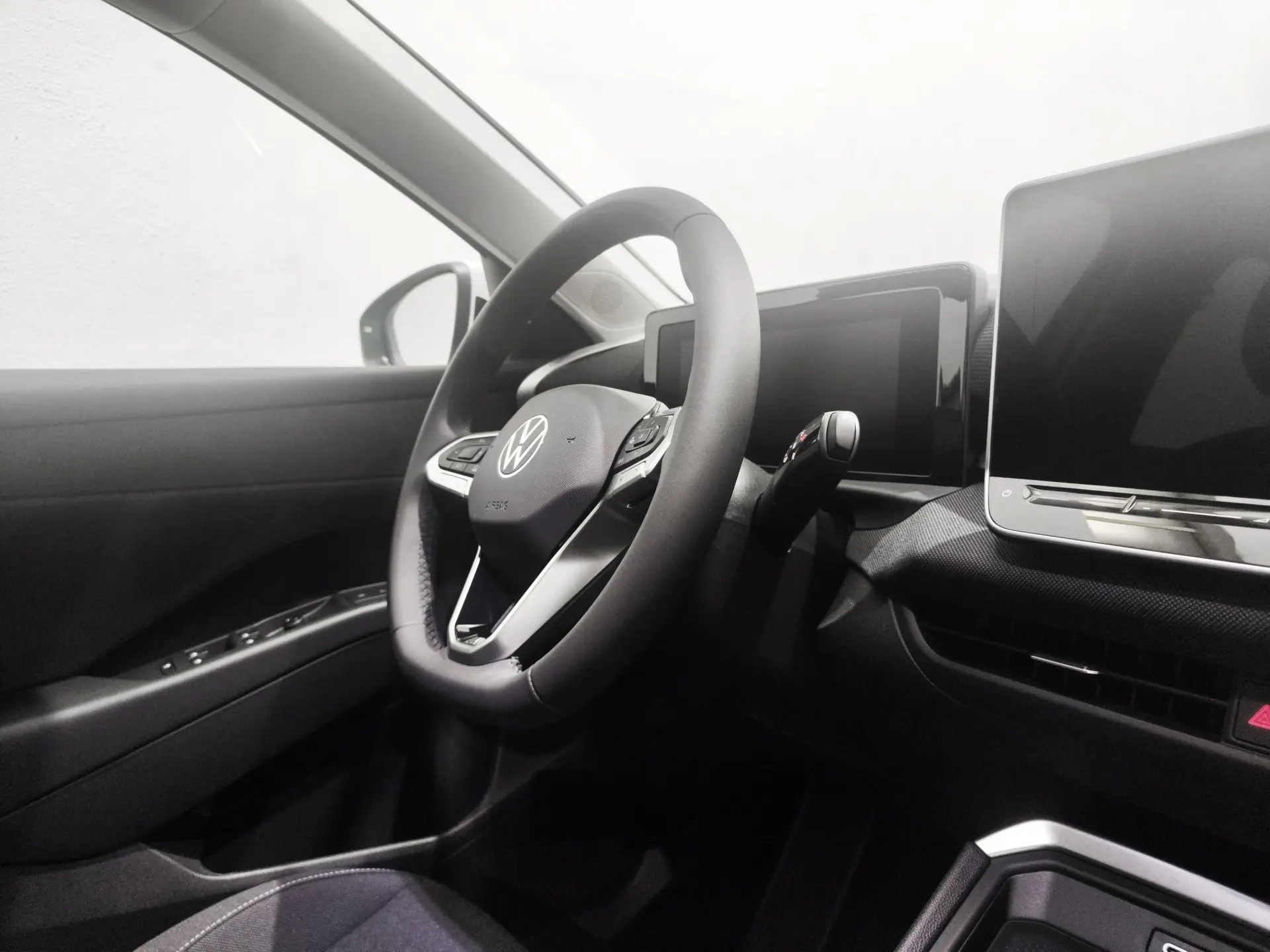 Volkswagen T-Roc 1.5 eTSI Trend DSG 5