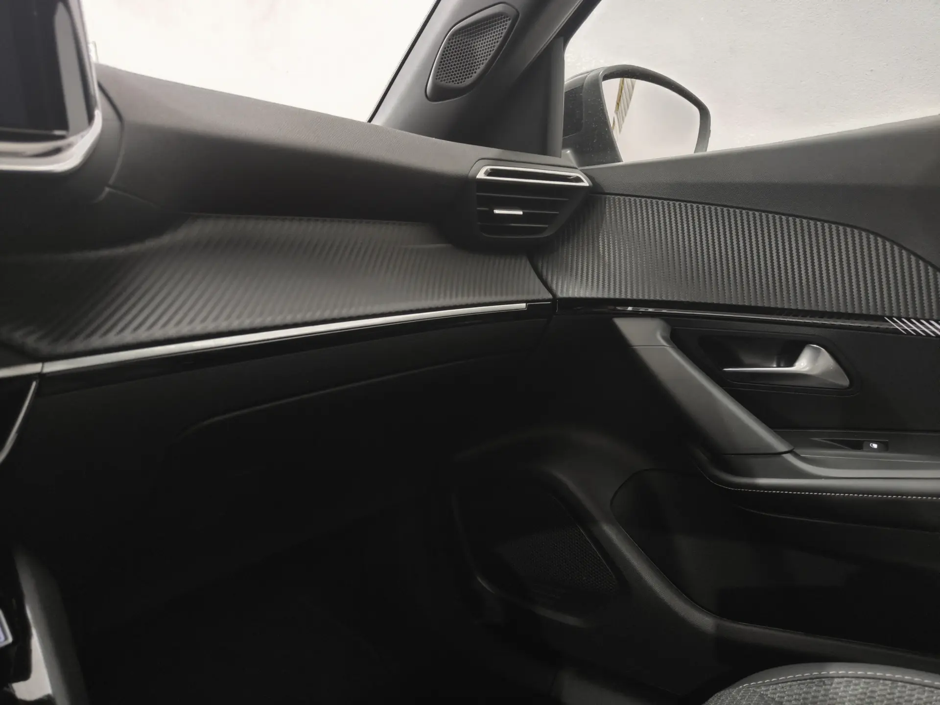 Peugeot e-2008 54 kWh Allure 21