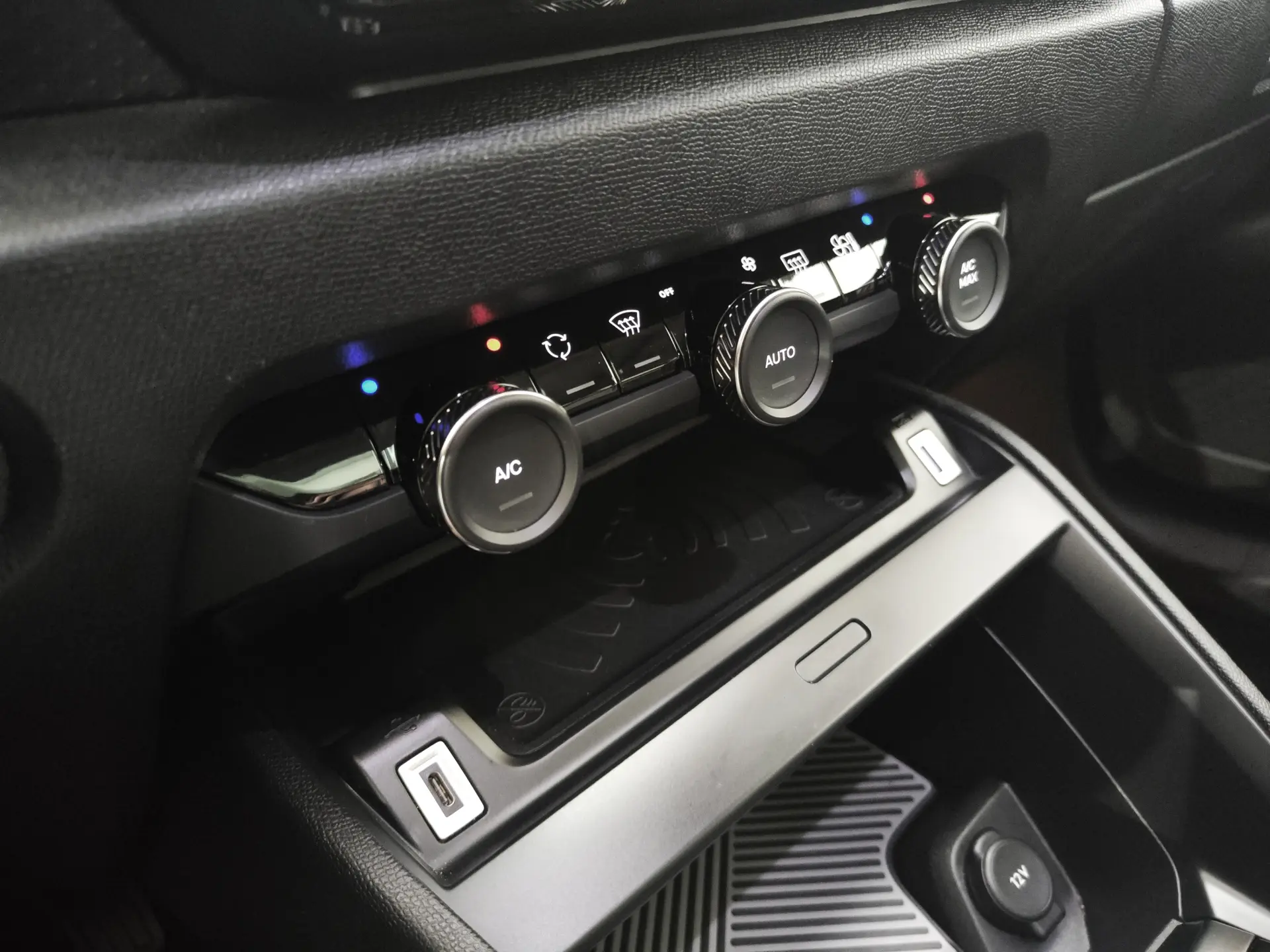 Citroen C4 X 1.2 PureTech Max EAT8 10