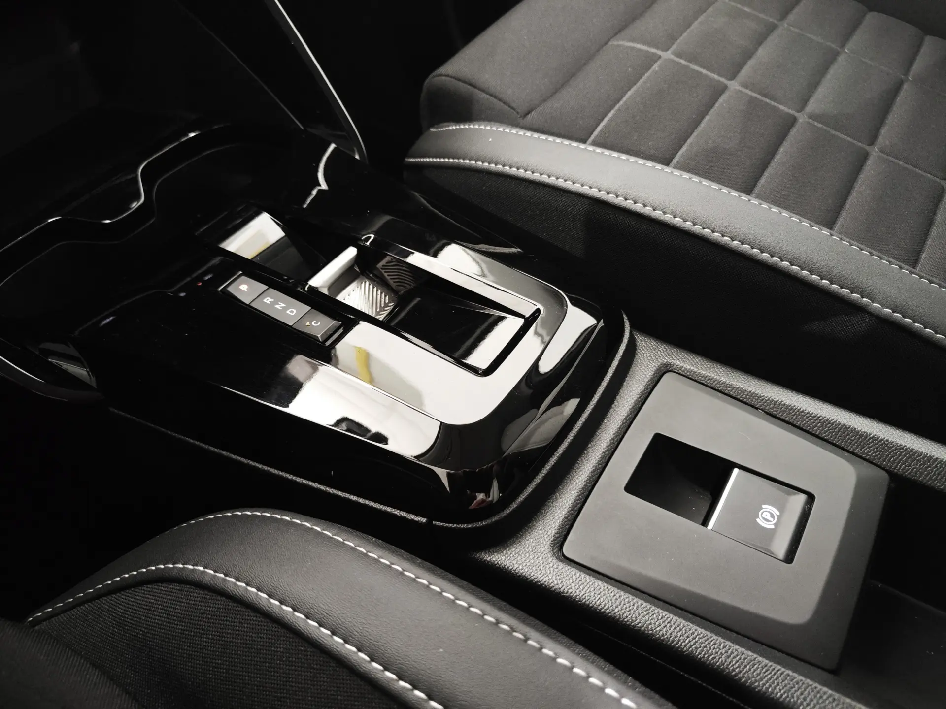 Citroen e-C3 44 kWh Autonomia Conforto Max 16