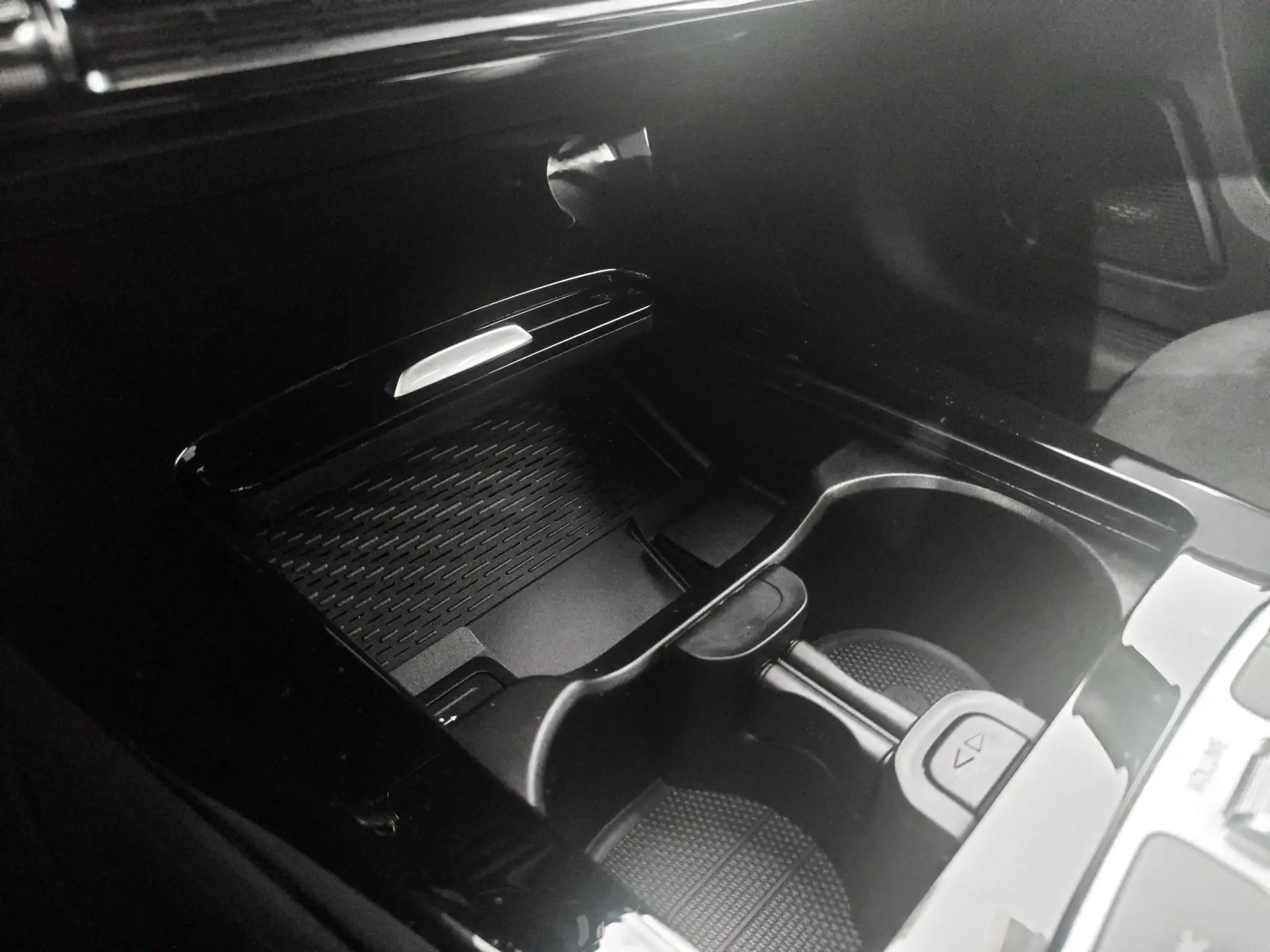 Mercedes-Benz A 250 e 16