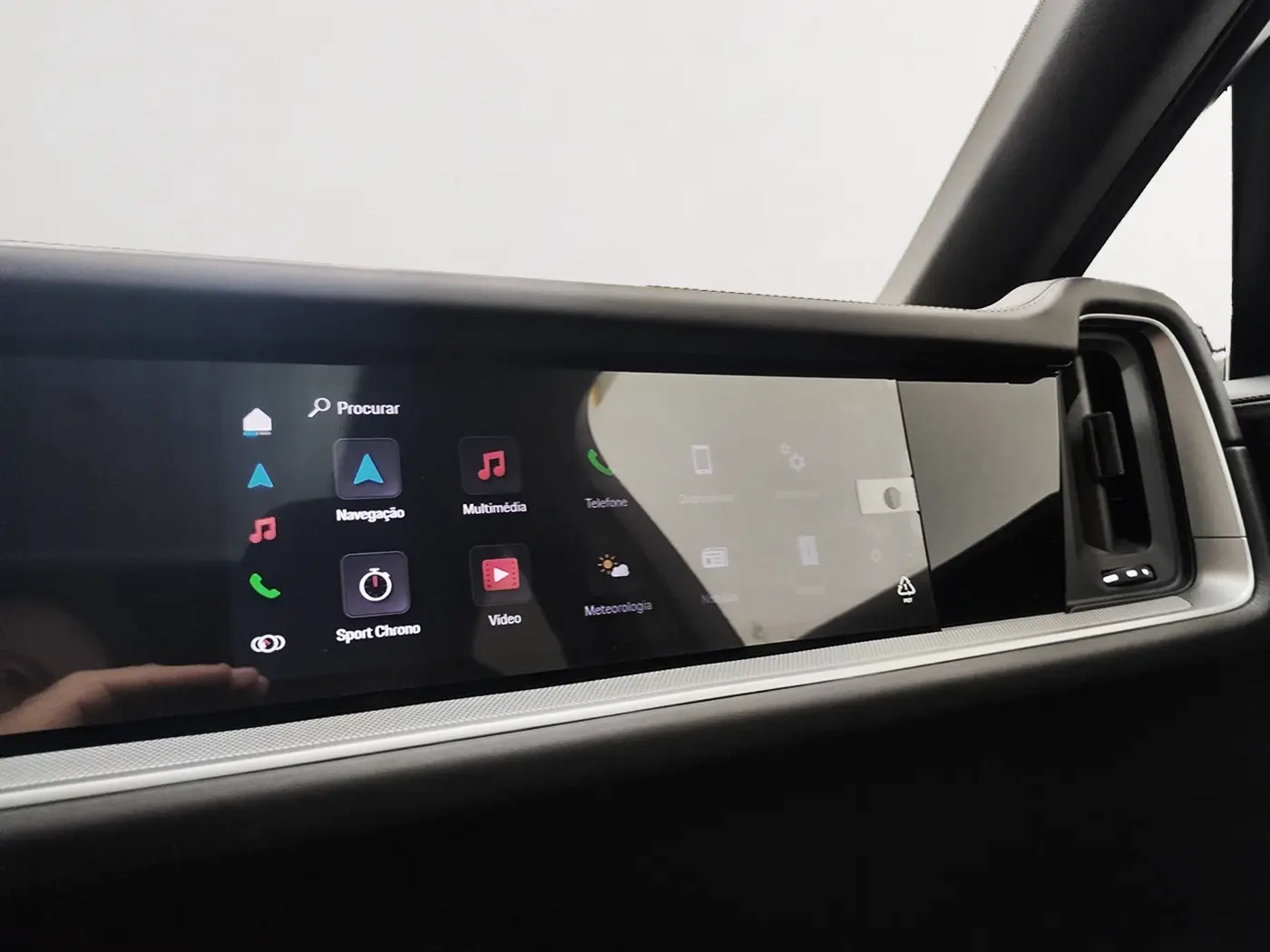 Porsche Cayenne Coupé E-Hybrid 31