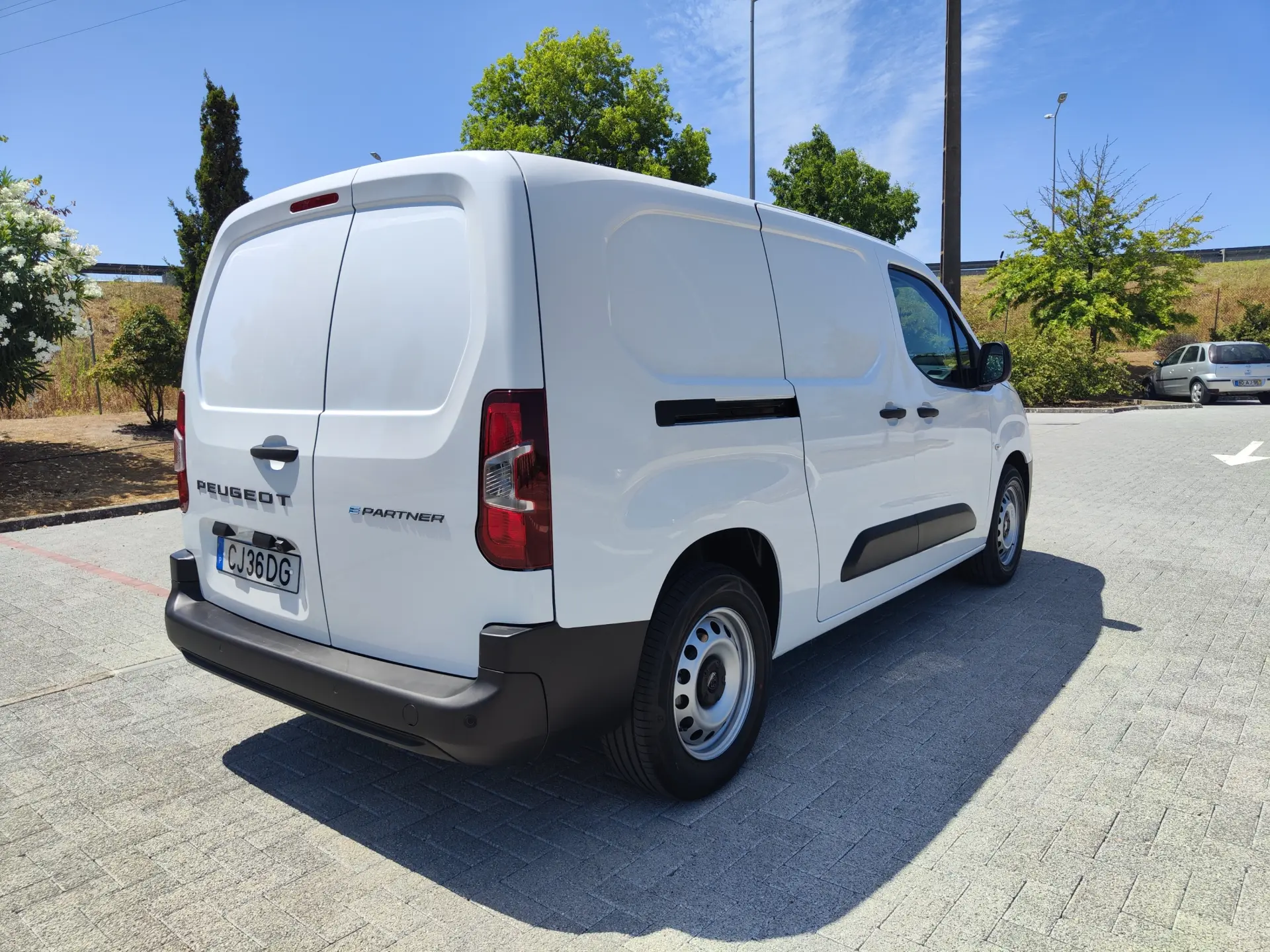 Peugeot e-Partner XL Elétrico 136cv - Bateria 50kwh 7