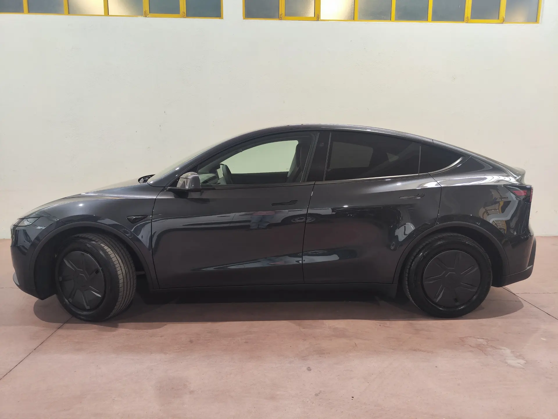 Tesla Model Y Tração Traseira 5
