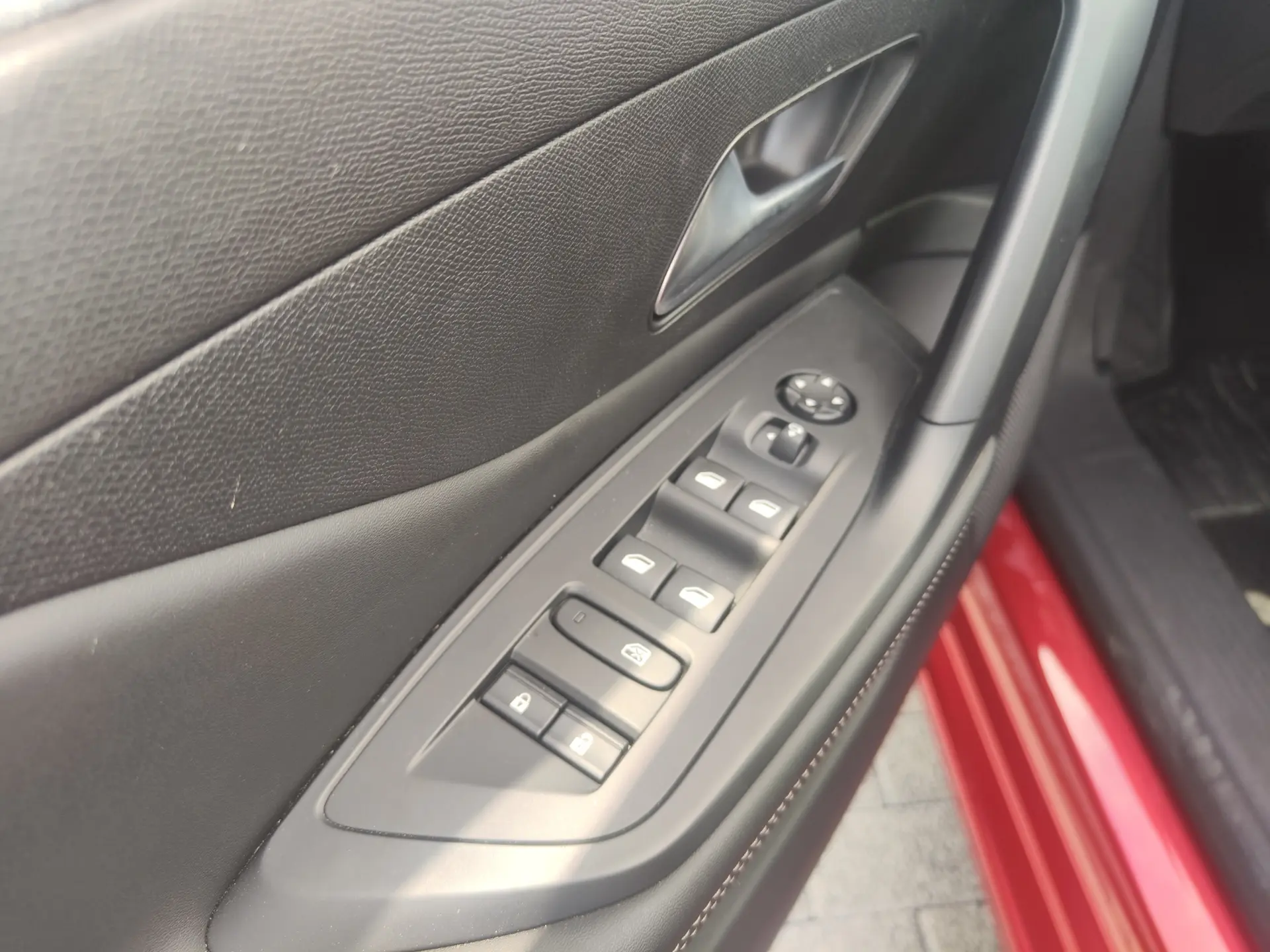 Peugeot 308 SW 1.2 PureTech Allure 14