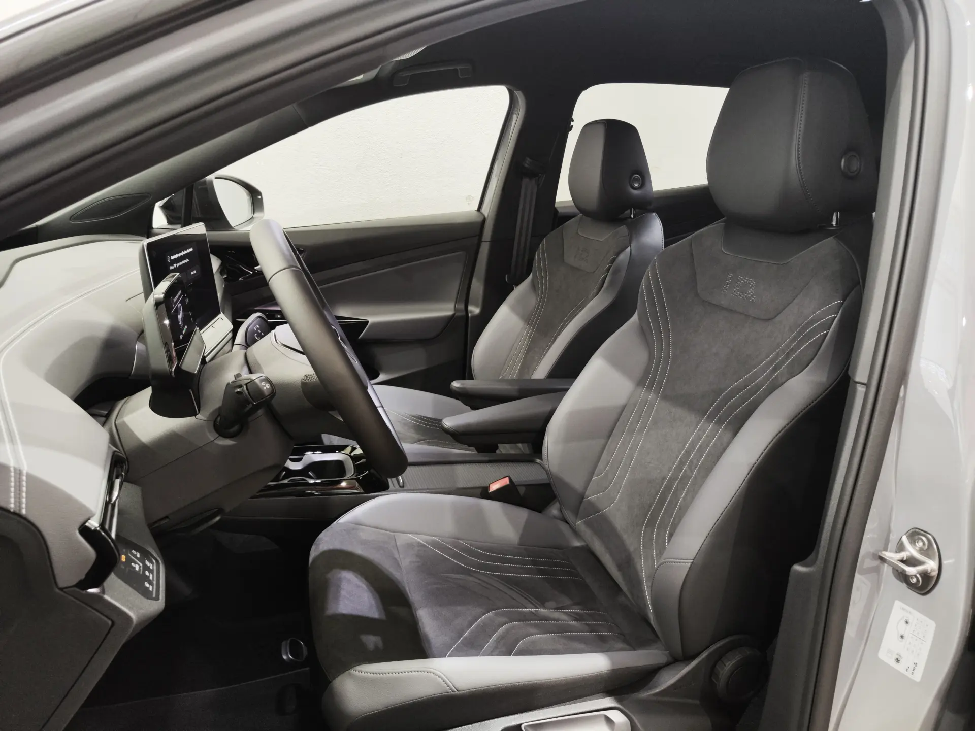 Volkswagen ID.4 77 kWh Pro 7
