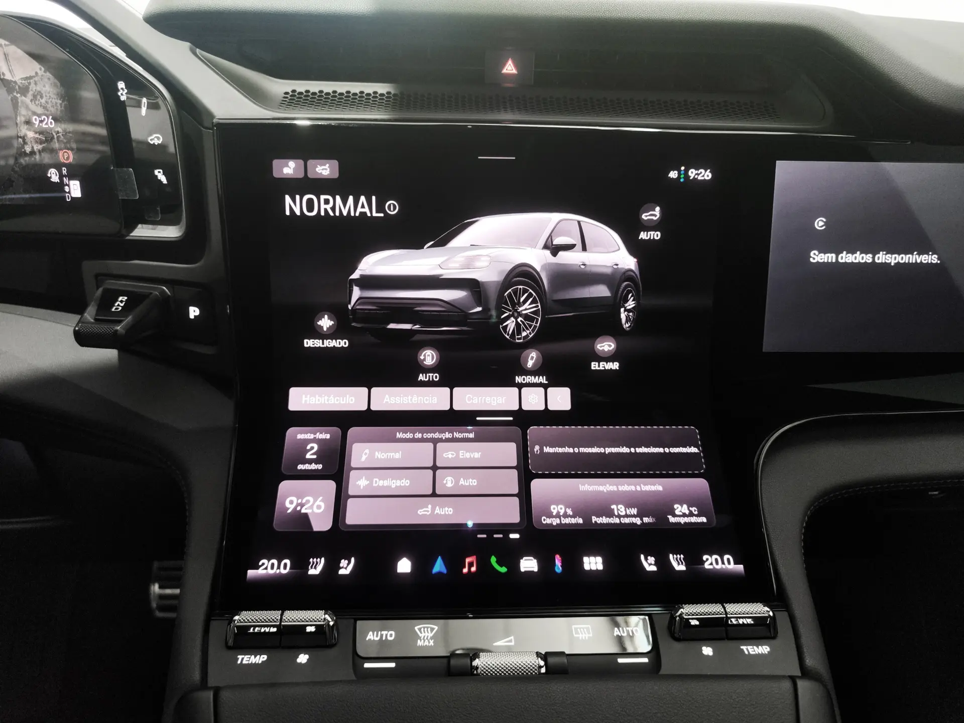 Porsche Cayenne Electric 22