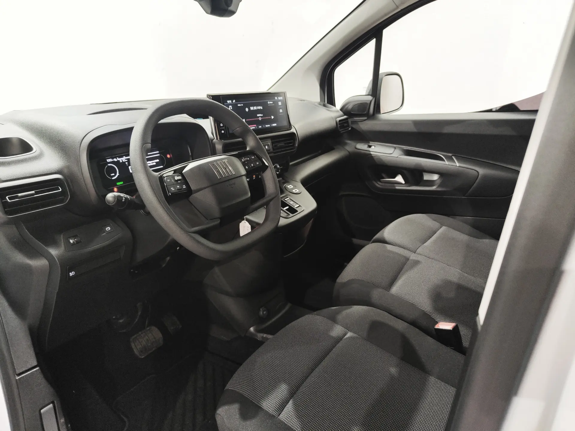 Fiat e-Dobló 50 kWh 6