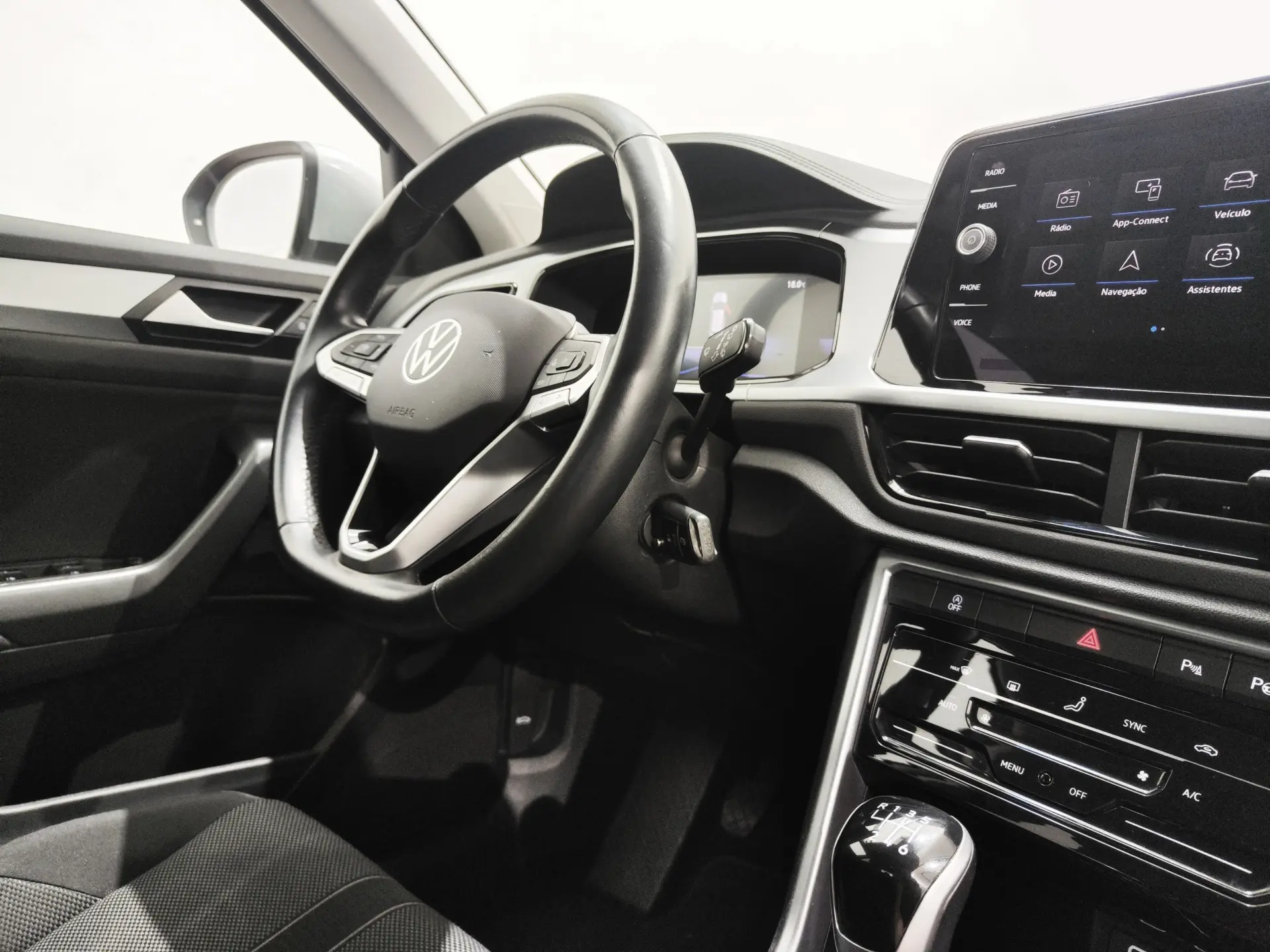 Volkswagen T-Roc 1.0 TSI 5