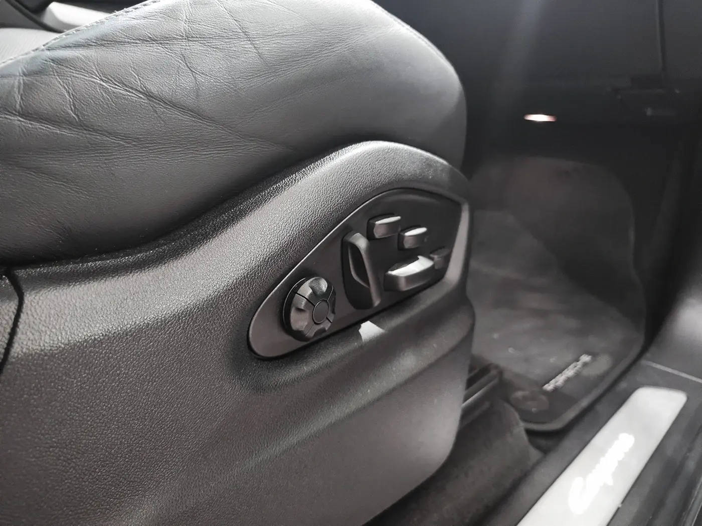 Porsche Cayenne Coupé E-Hybrid 39