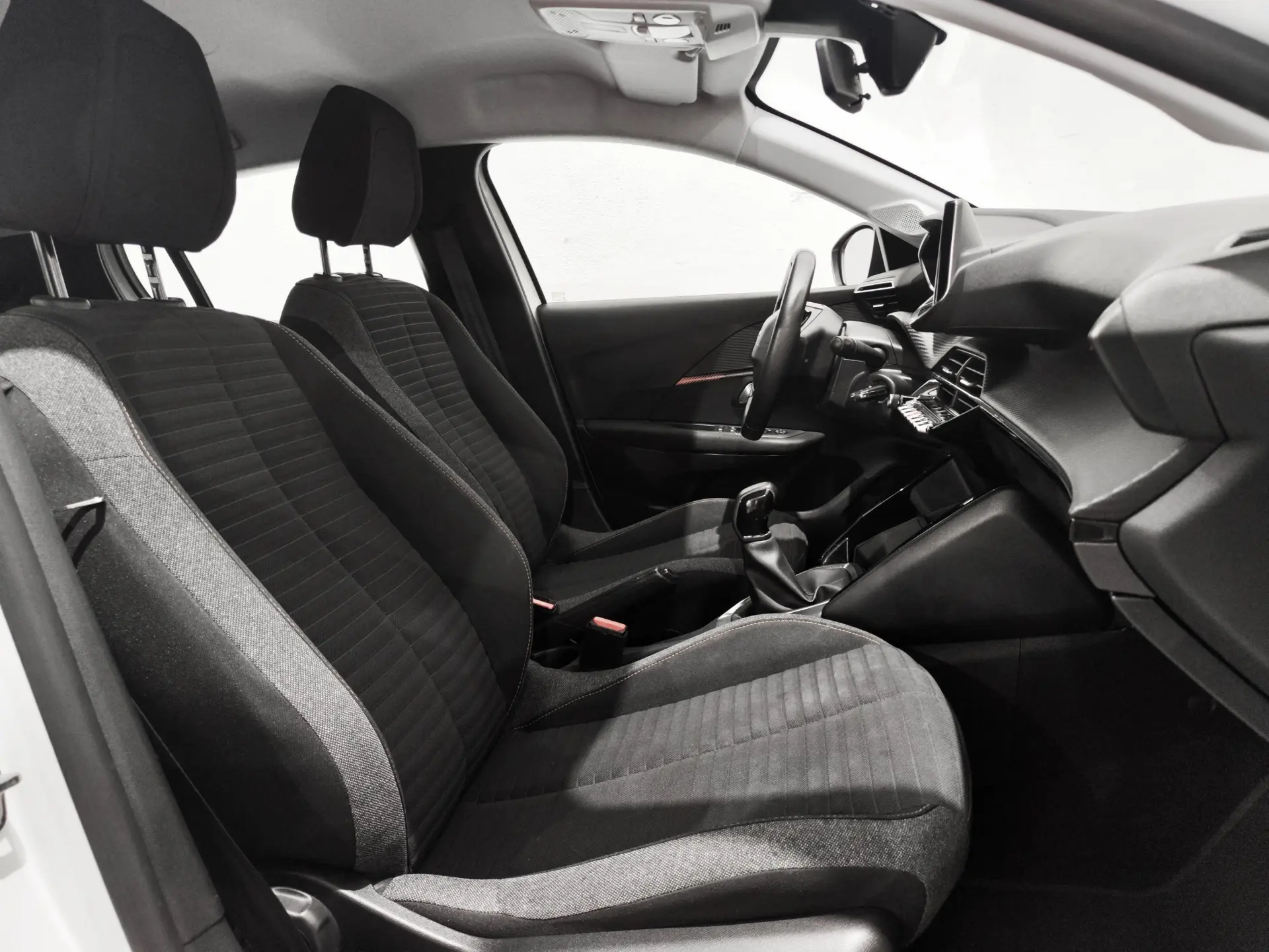 Peugeot 208 1.2 PureTech Active 26