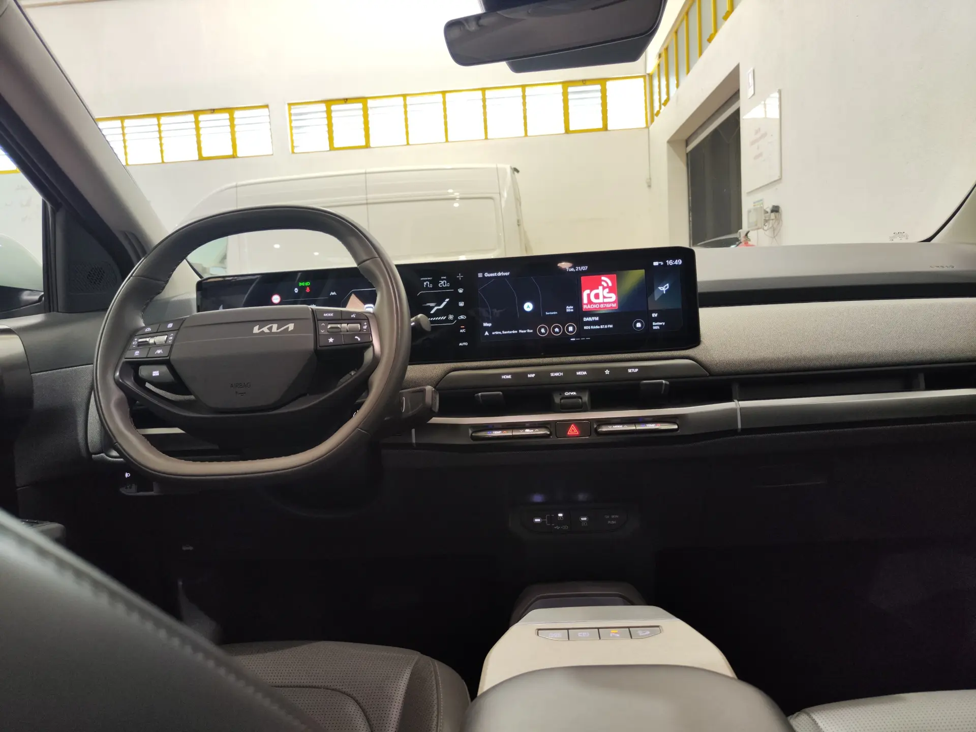 Kia EV3 81.4 kWh Tech 10