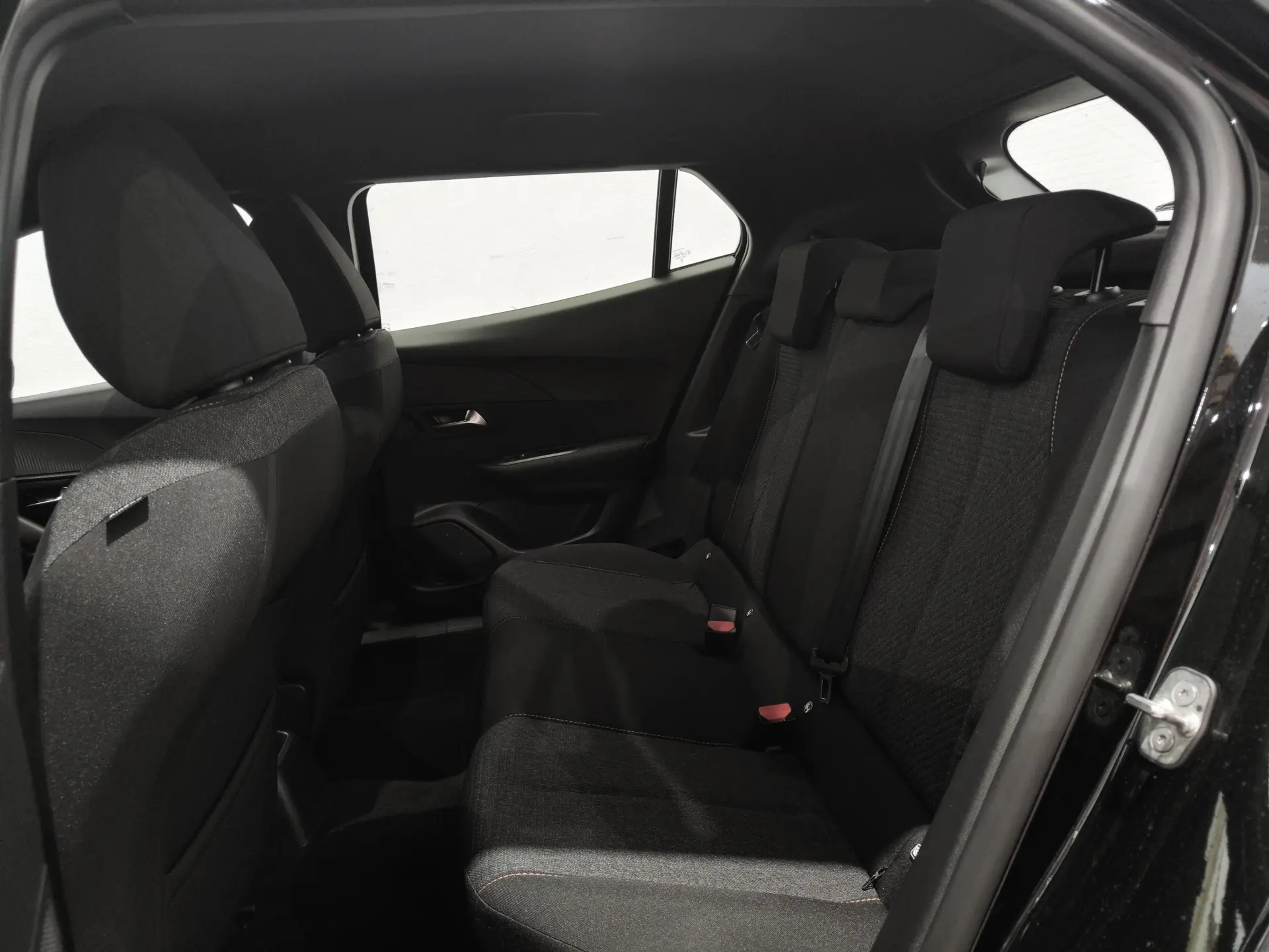 Peugeot 2008 1.2 PureTech Style 7