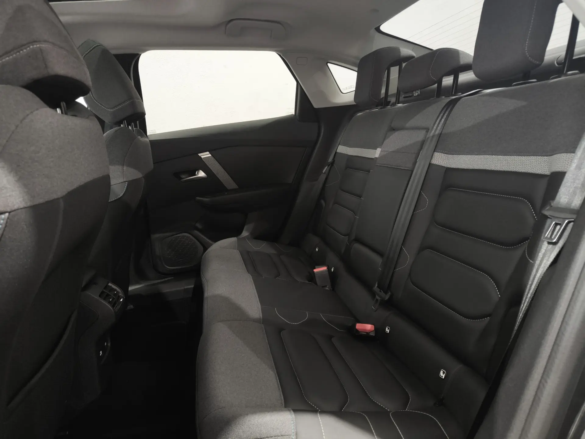 Citroen C4 X 1.2 PureTech Max EAT8 4