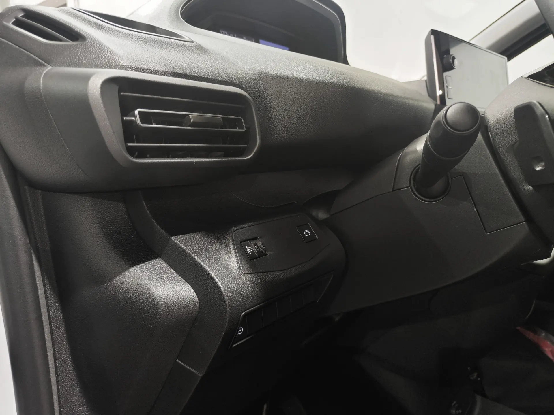 Peugeot e-Partner XL Eletrico 136cv - Bateria 50kwh 9