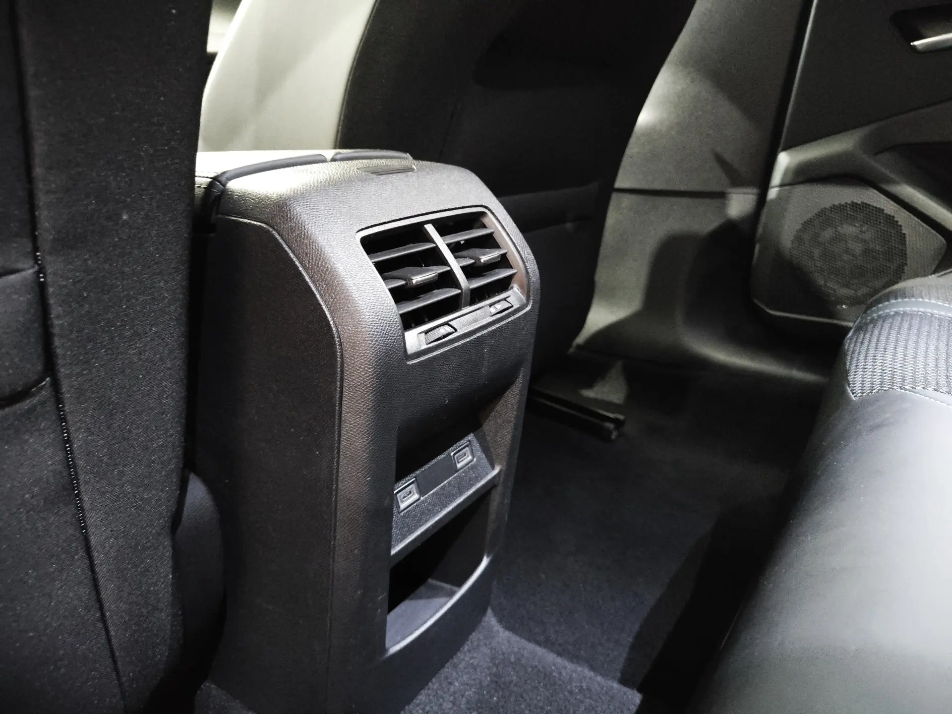 Peugeot 308 SW 1.2 PureTech Allure 6