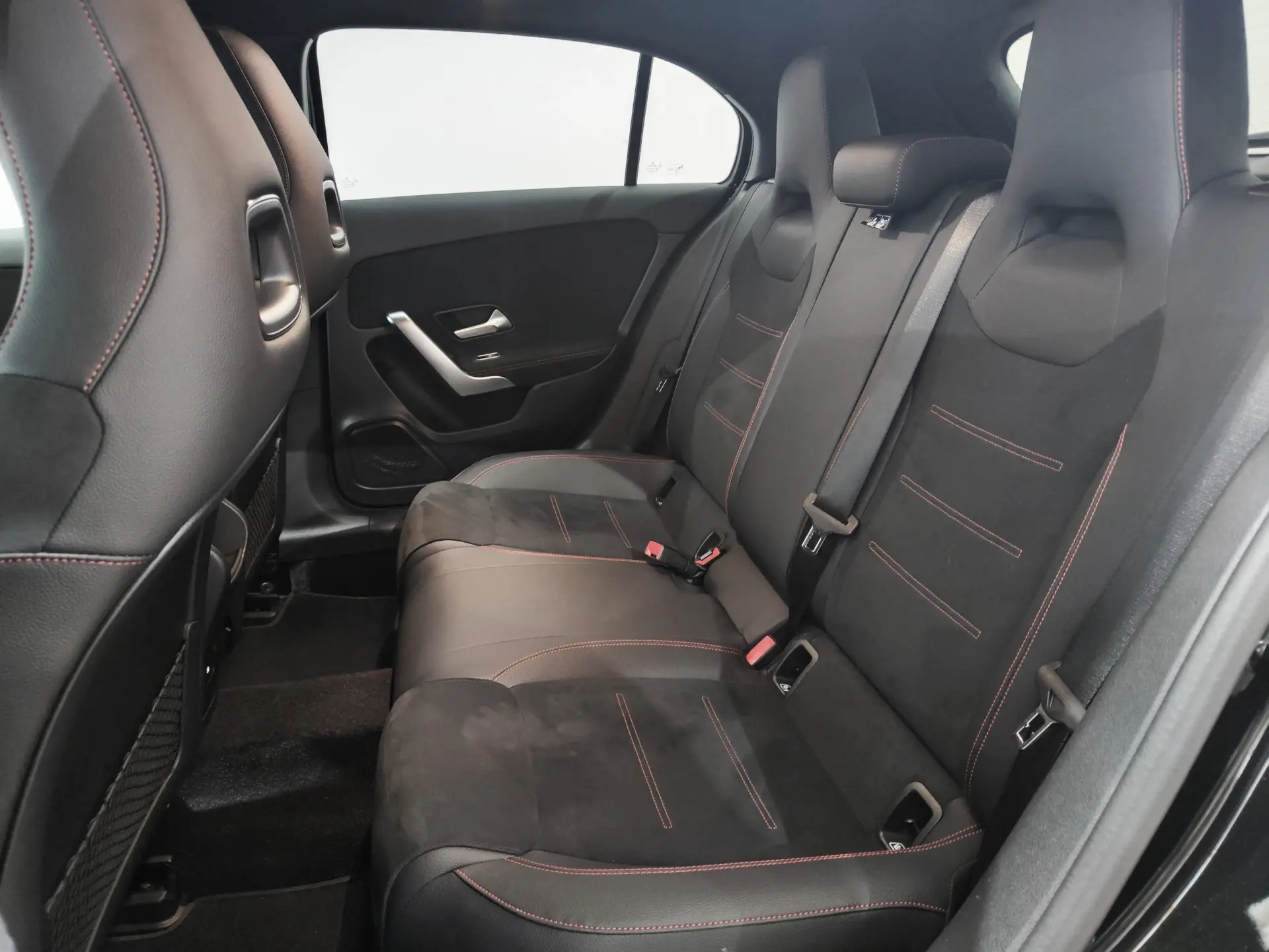 Mercedes-Benz A 180 d AMG 6