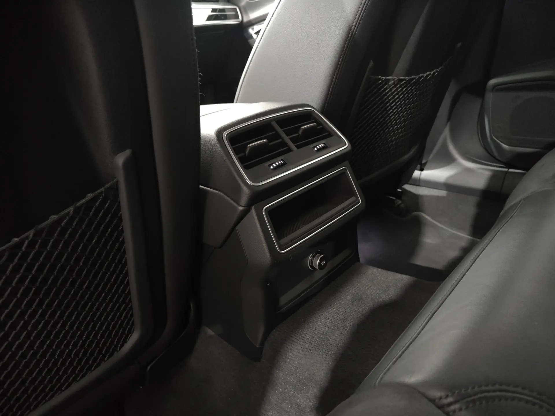 Audi A6 Avant 40 TDI Sport S tronic 11