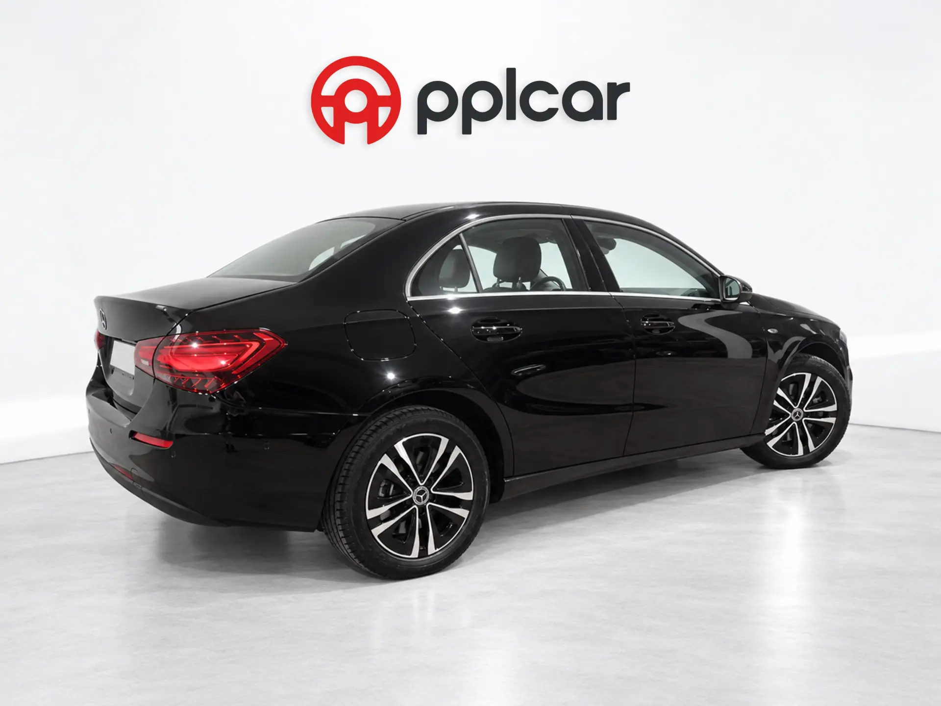Mercedes-Benz A 250 Limousine e 2
