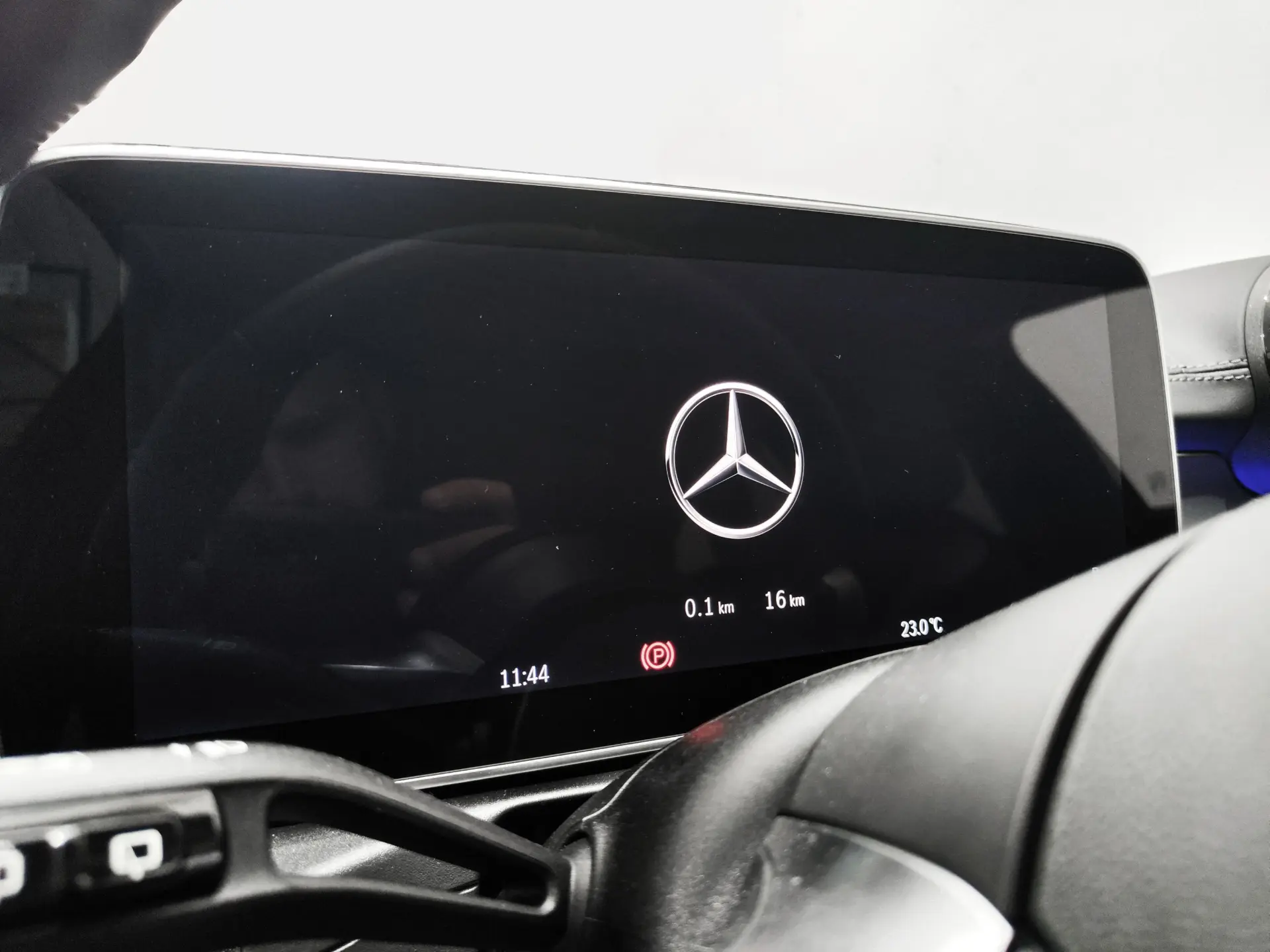 Mercedes-Benz C 300 e AMG Line 14