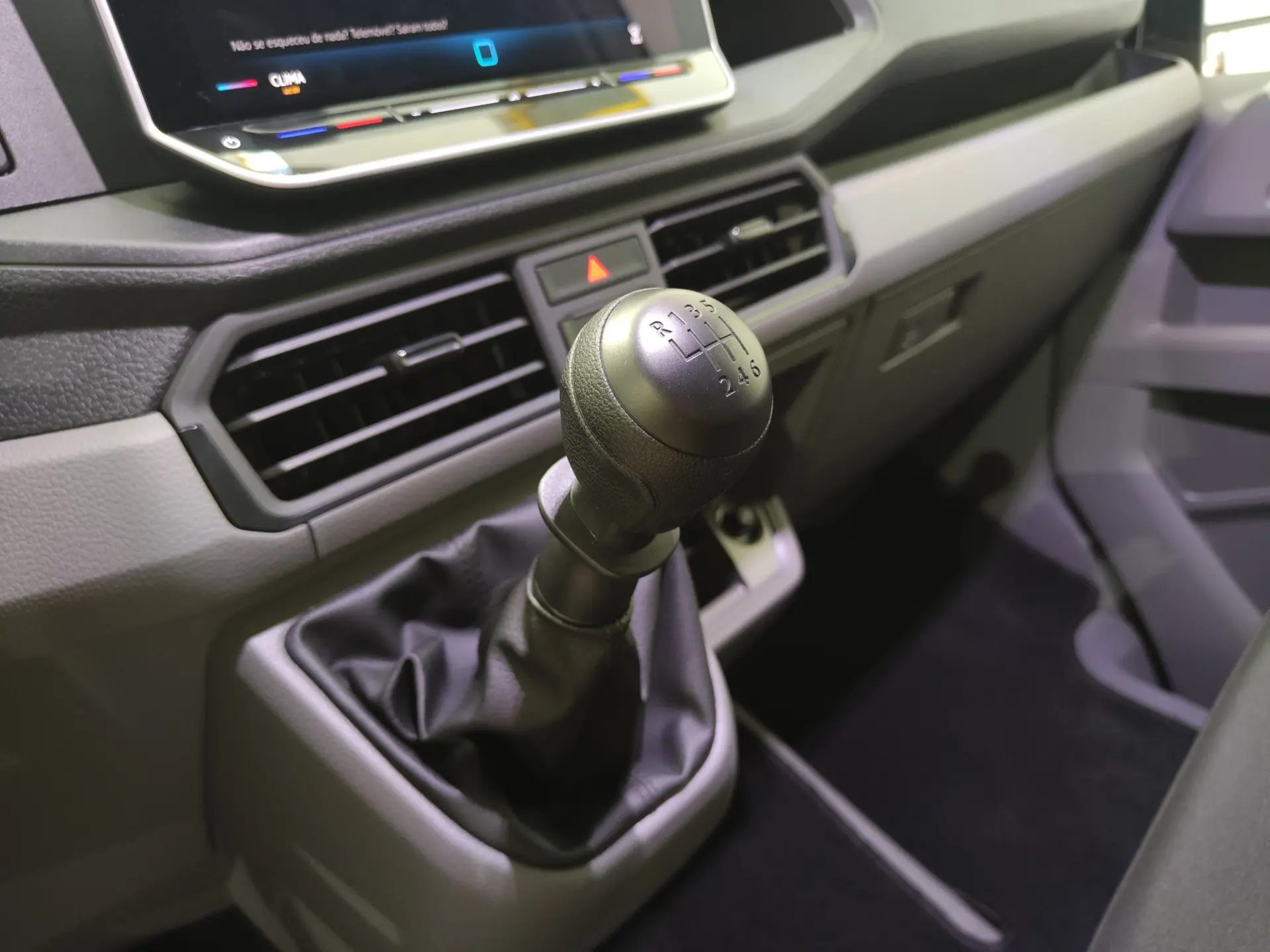 Volkswagen Crafter 35 2.0 TDI L3H3 21