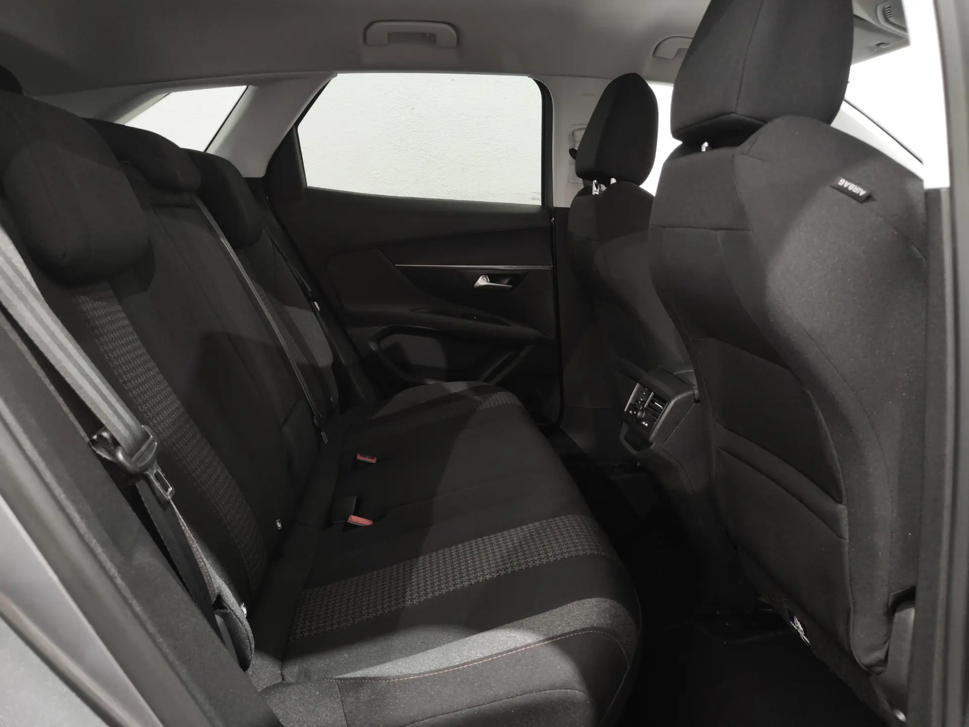 Peugeot 3008 1.5 BlueHDi Active 23