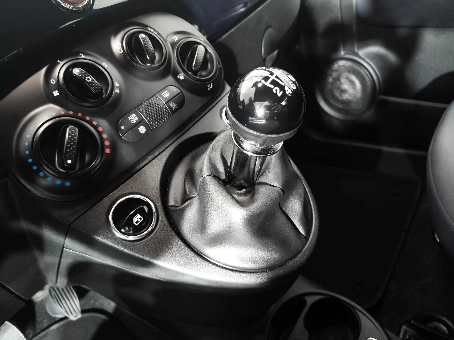 Fiat 500 1.0 Hybrid 10