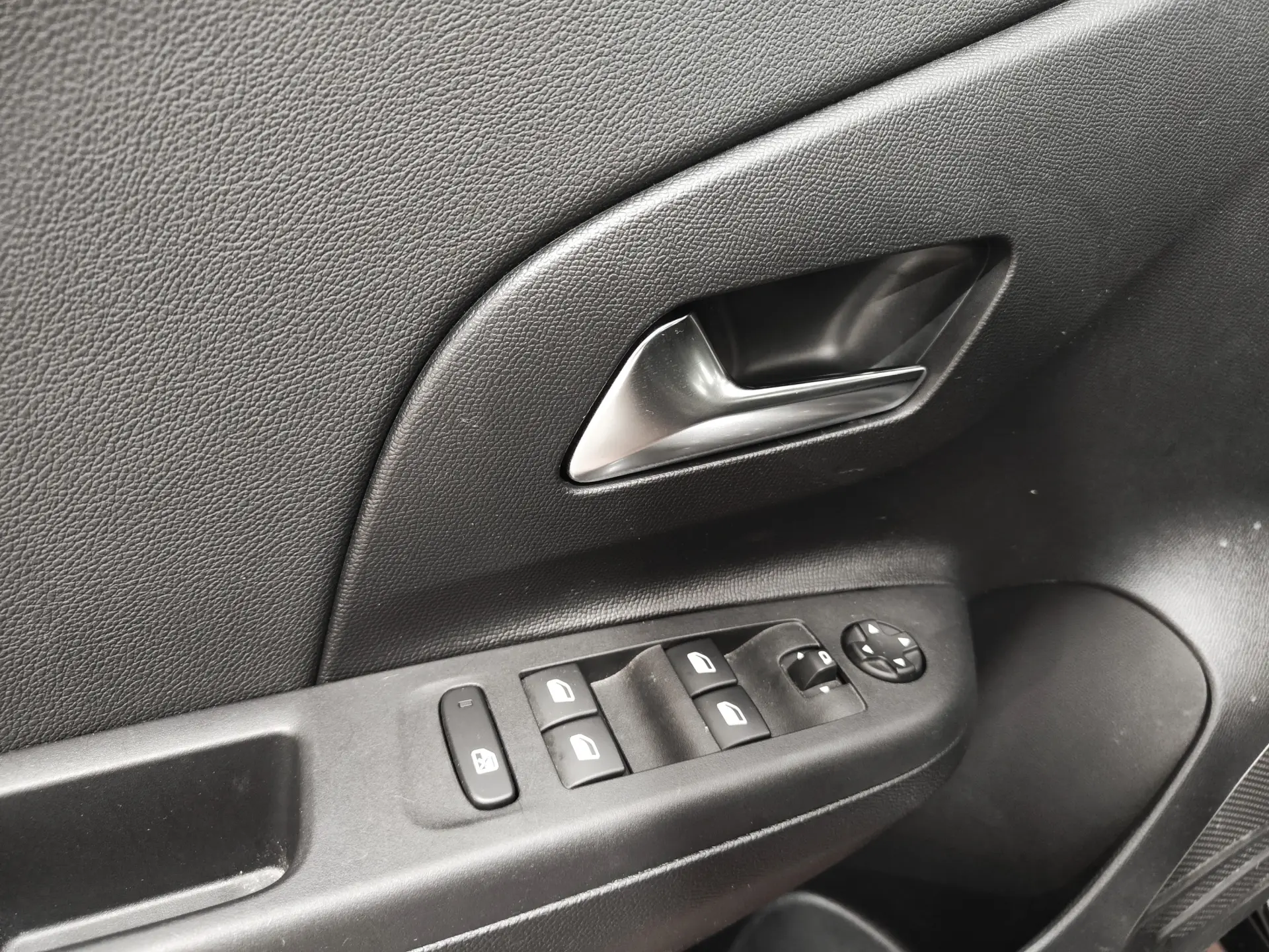Opel Corsa-e 50 kWh 9