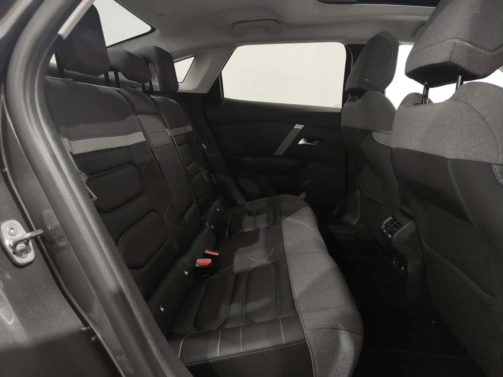 Citroen C4 X 1.2 PureTech Max EAT8 22