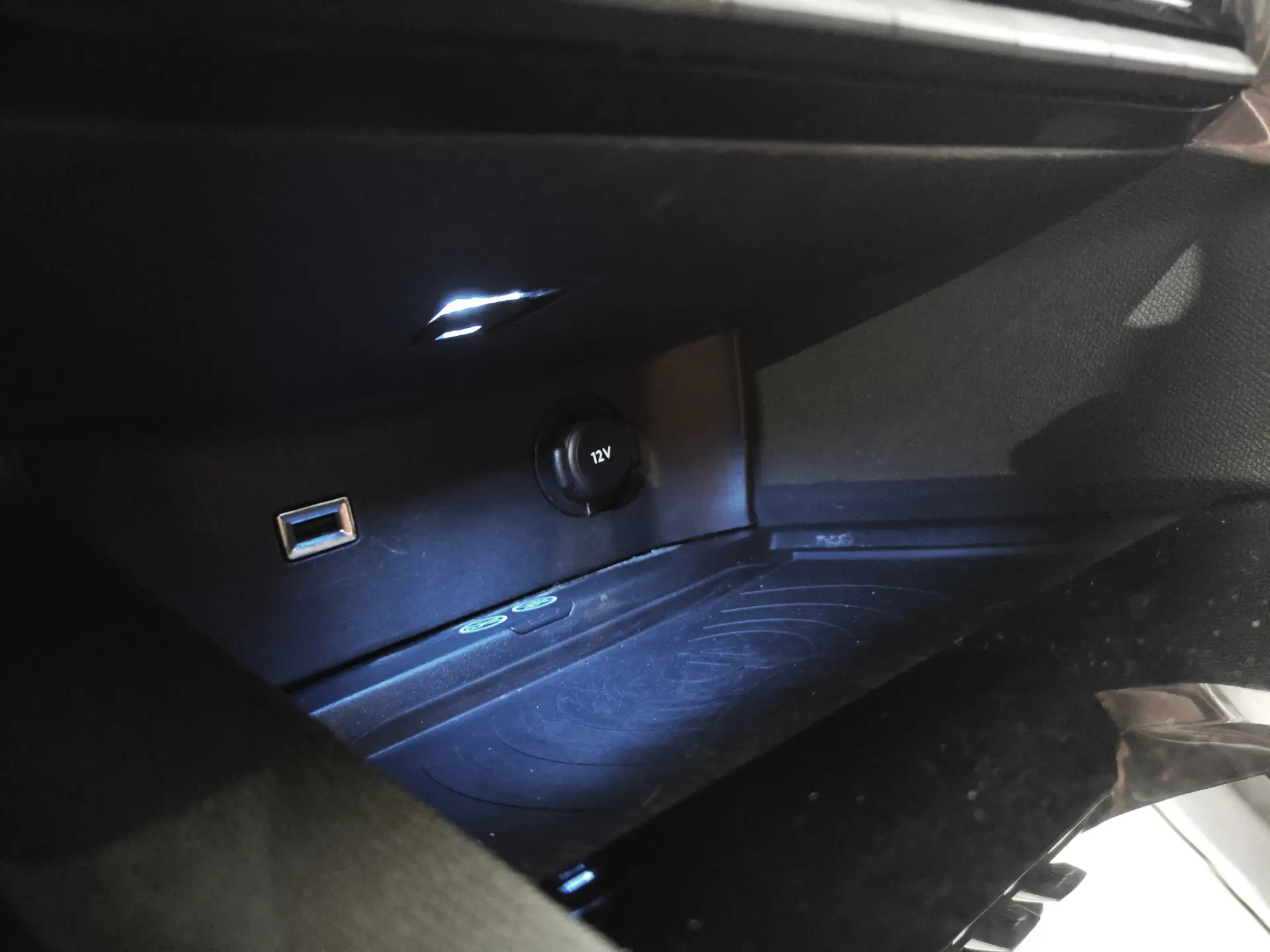 Peugeot 3008 1.5 BlueHDi Active 14