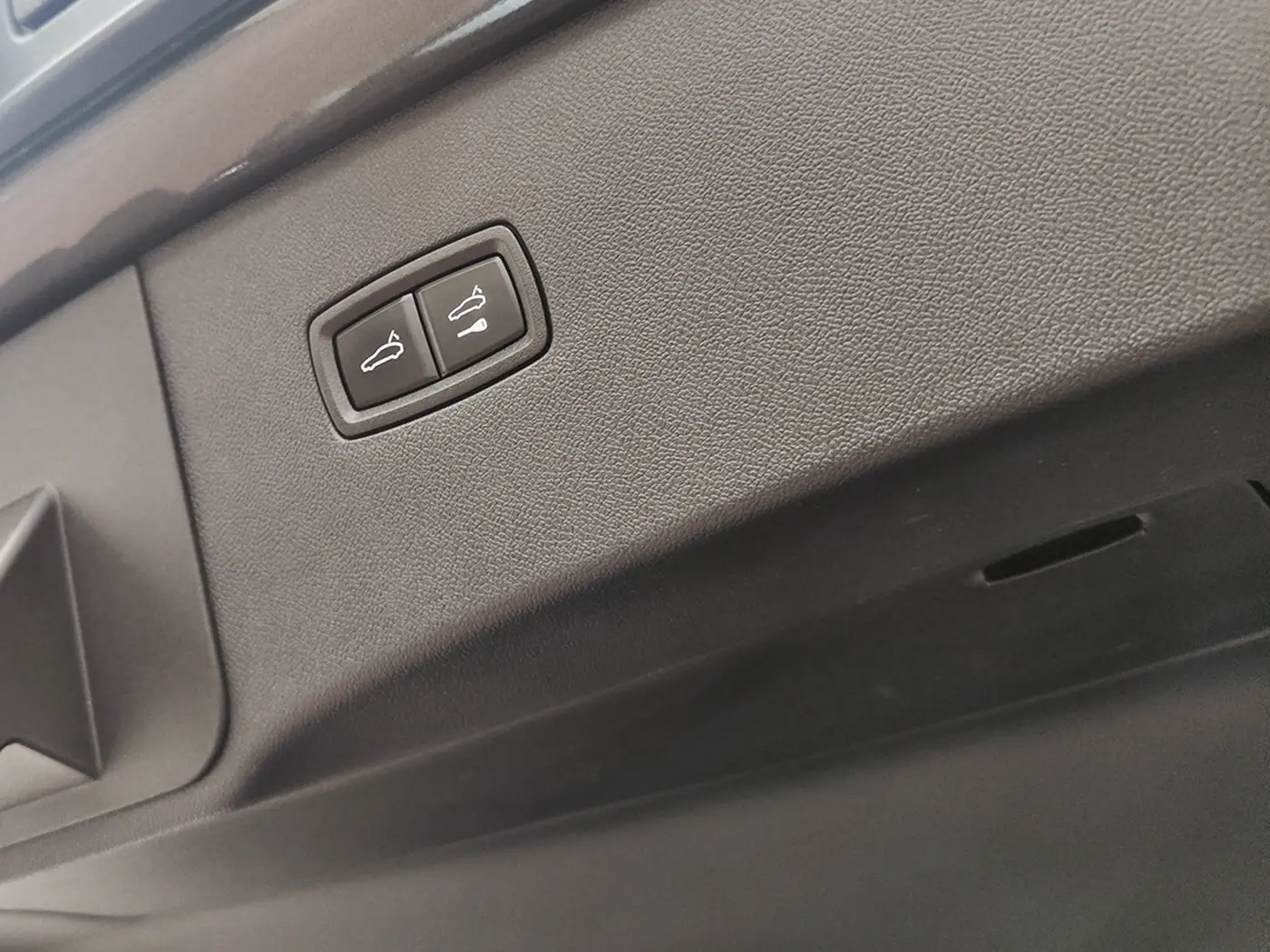 Porsche Cayenne Coupé E-Hybrid 35