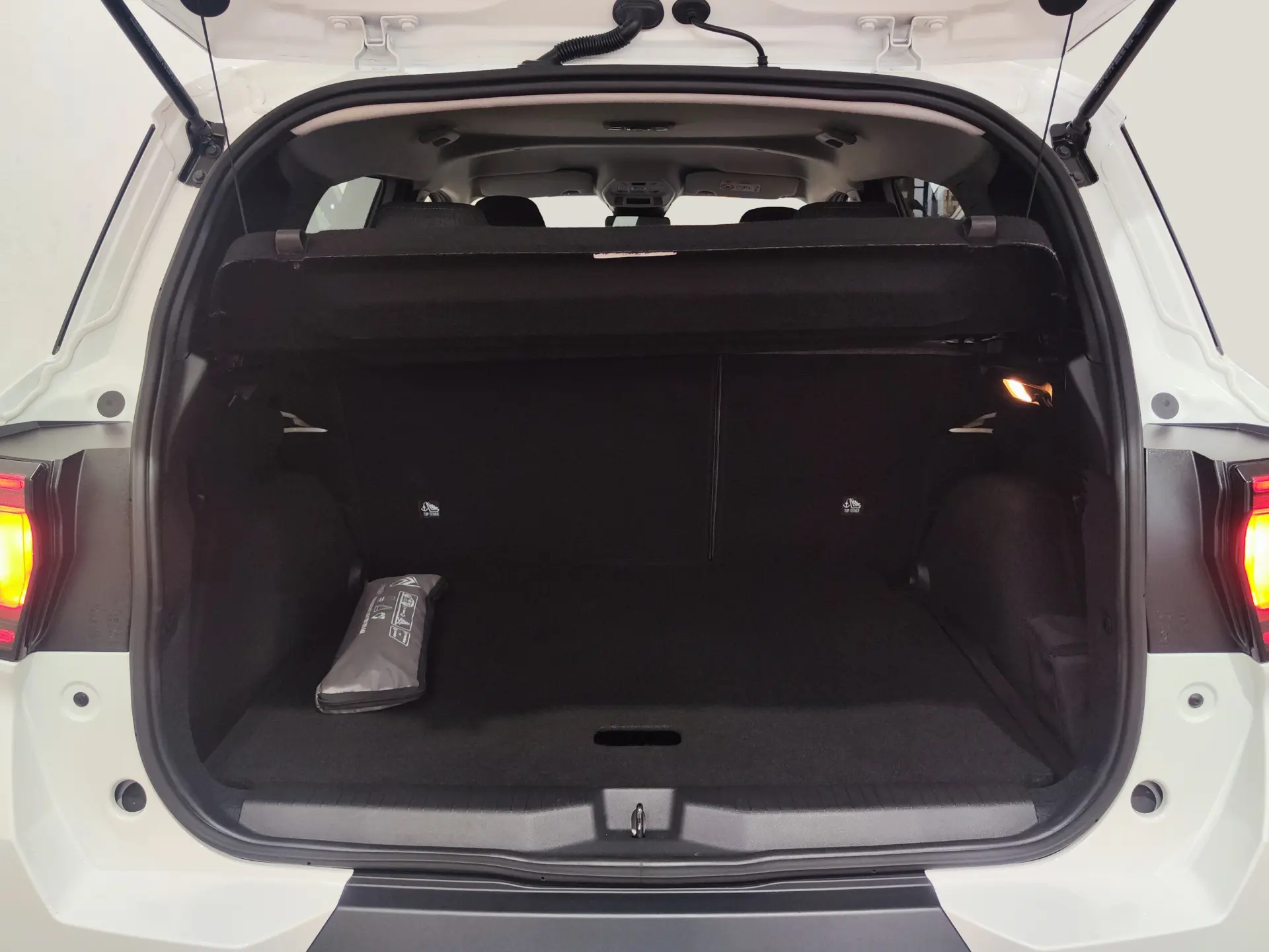 Citroen C3 Aircross 1.2 PureTech Plus 8