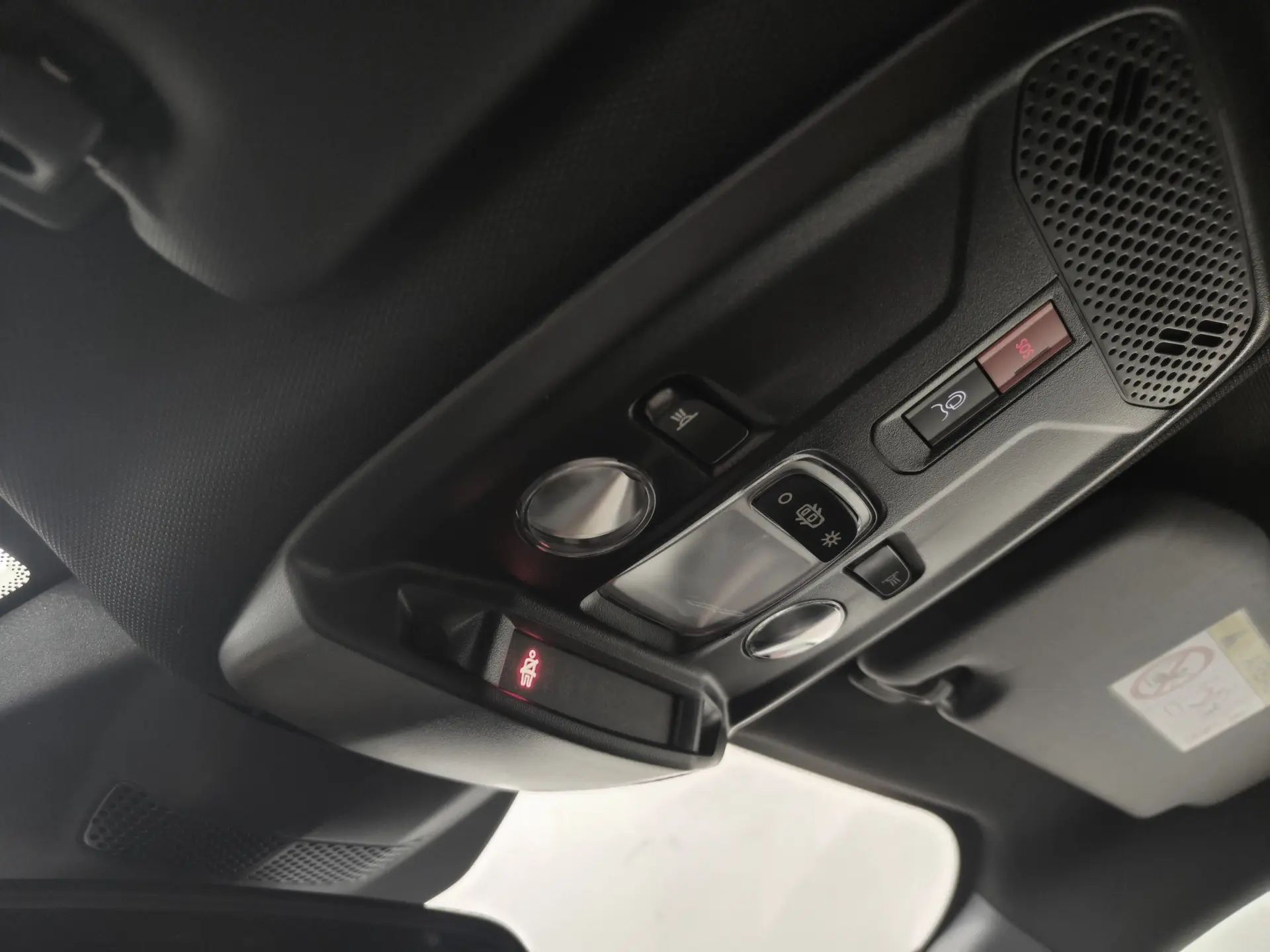 Peugeot e-2008 54 kWh Allure 22