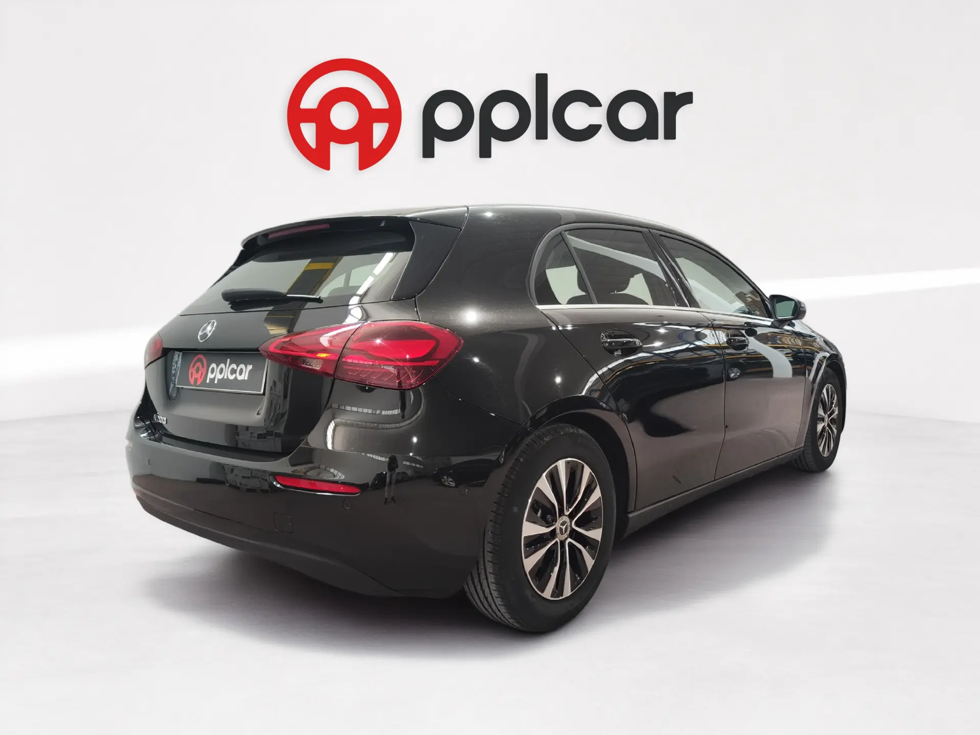 Mercedes-Benz A 200 Standard 2