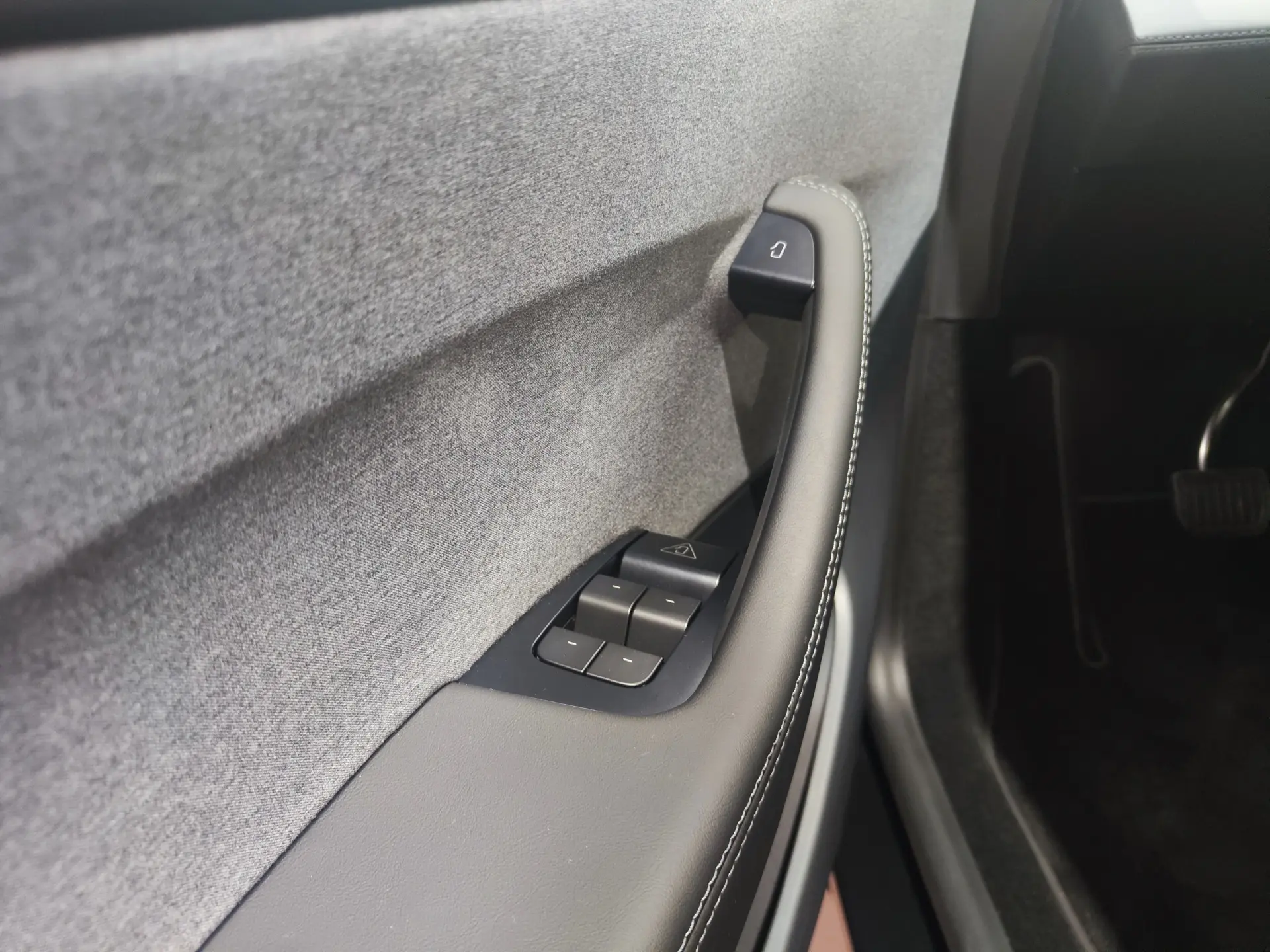 Tesla Model Y Tração Traseira 12
